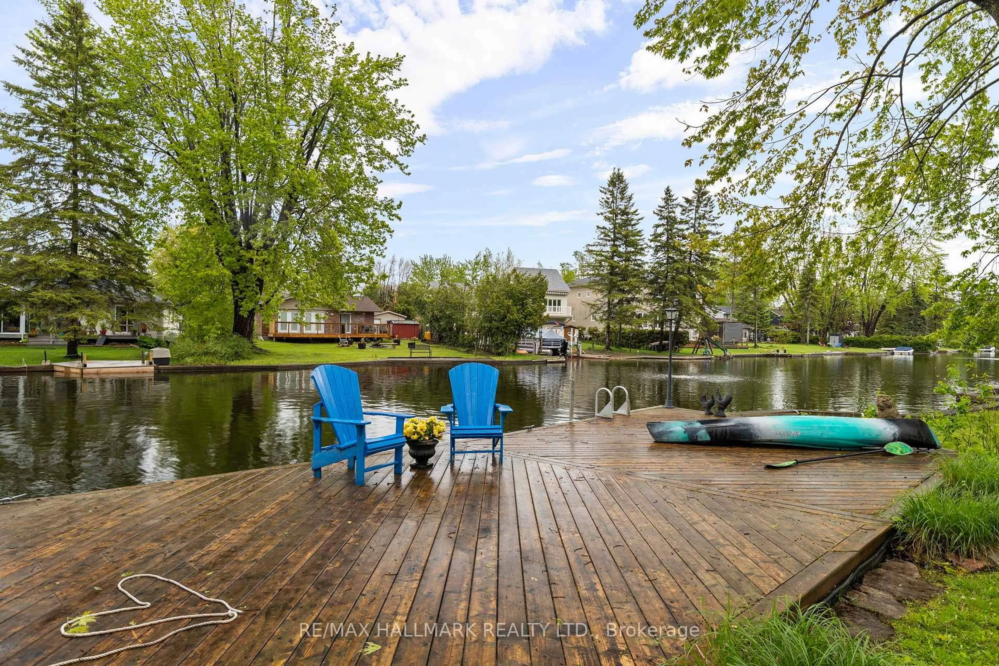 Patio, water/lake/river/ocean view for 95 Lake Ave, Ramara Ontario L0K 1B0