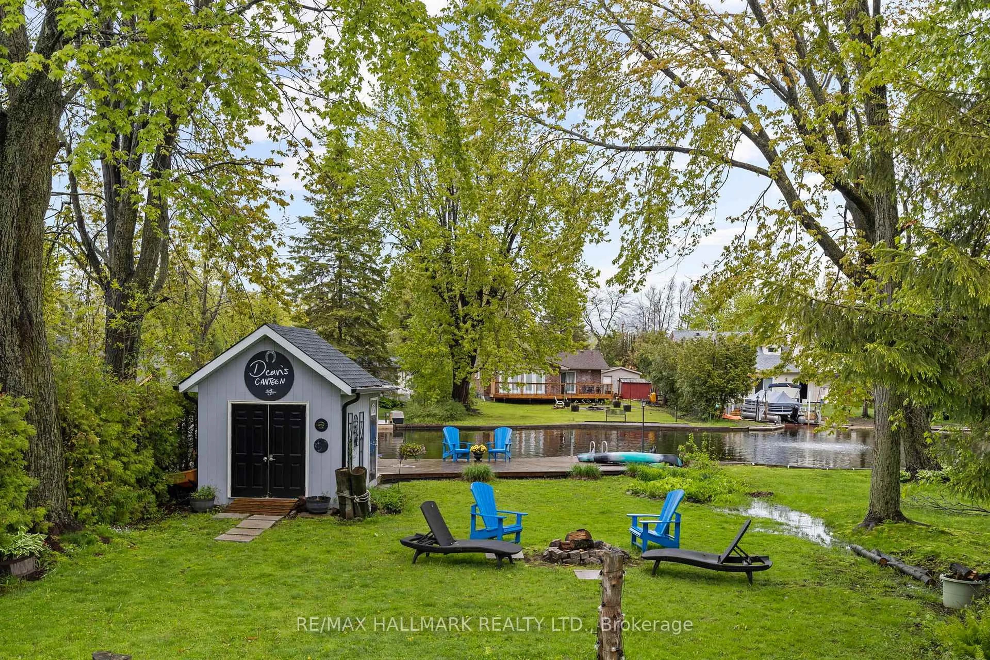 Patio, water/lake/river/ocean view for 95 Lake Ave, Ramara Ontario L0K 1B0
