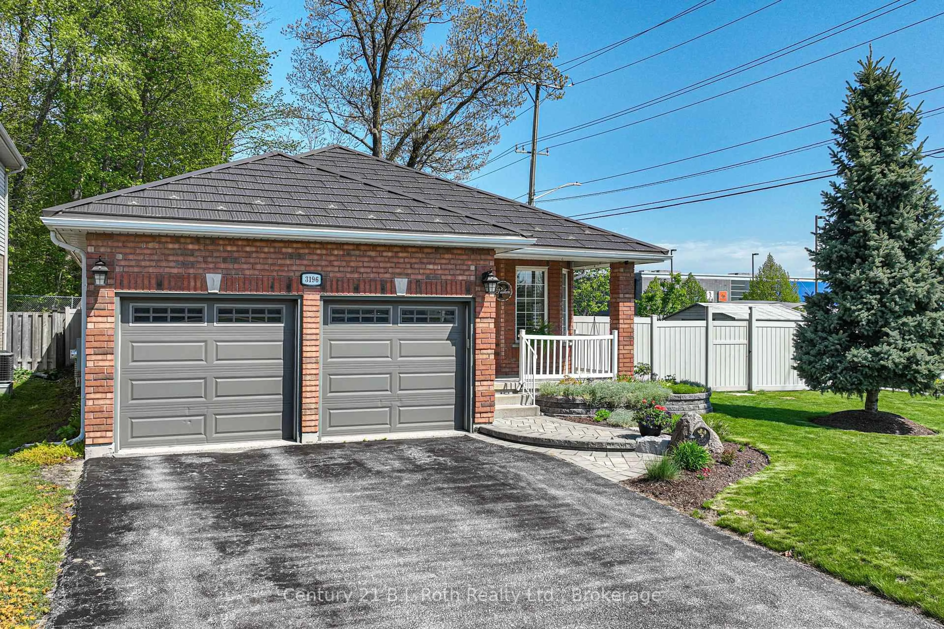 Home with brick exterior material, street for 3196 Monarch Dr, Orillia Ontario L3V 7W9