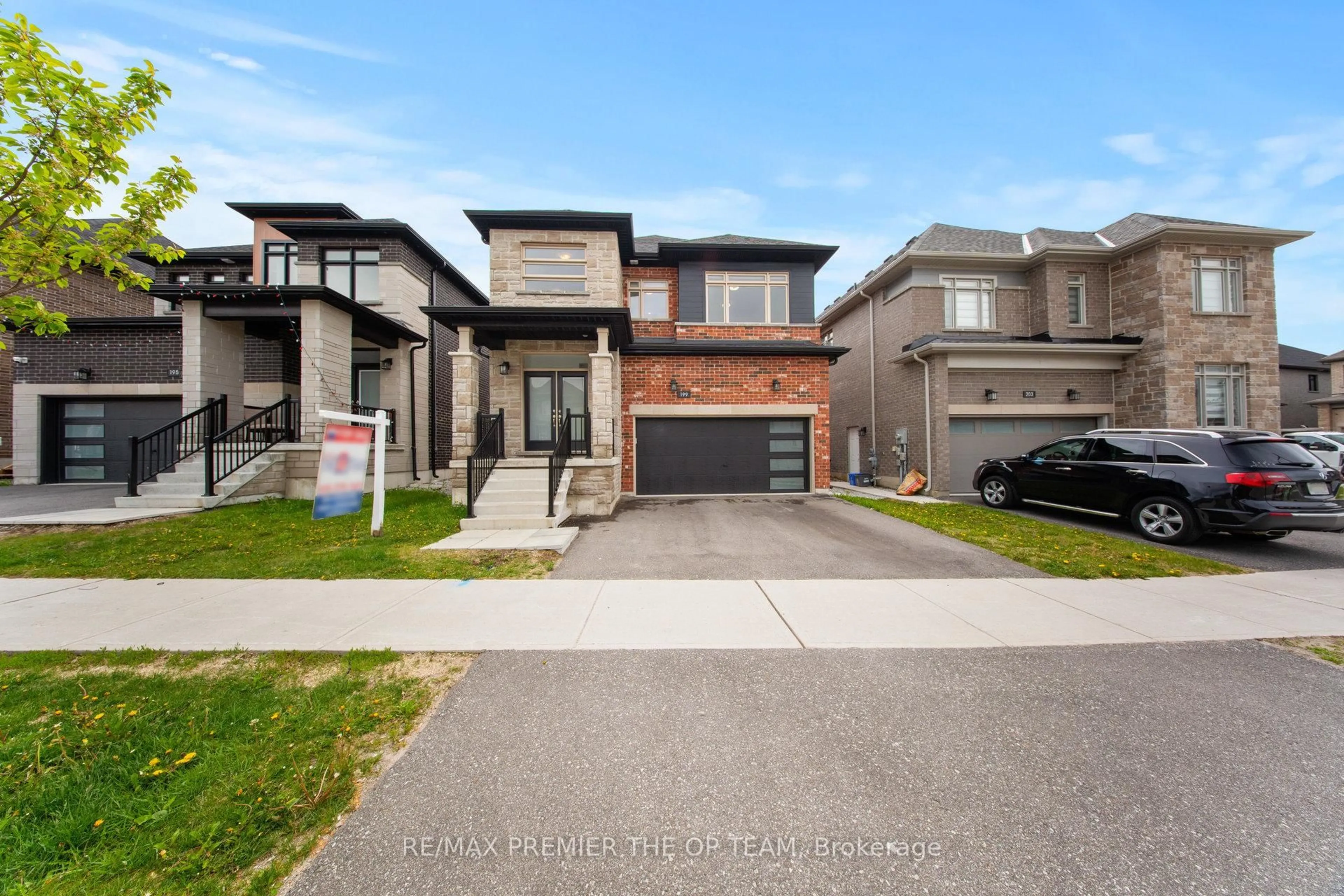 Home with brick exterior material, street for 199 Franklin Tr, Barrie Ontario L9J 0J1
