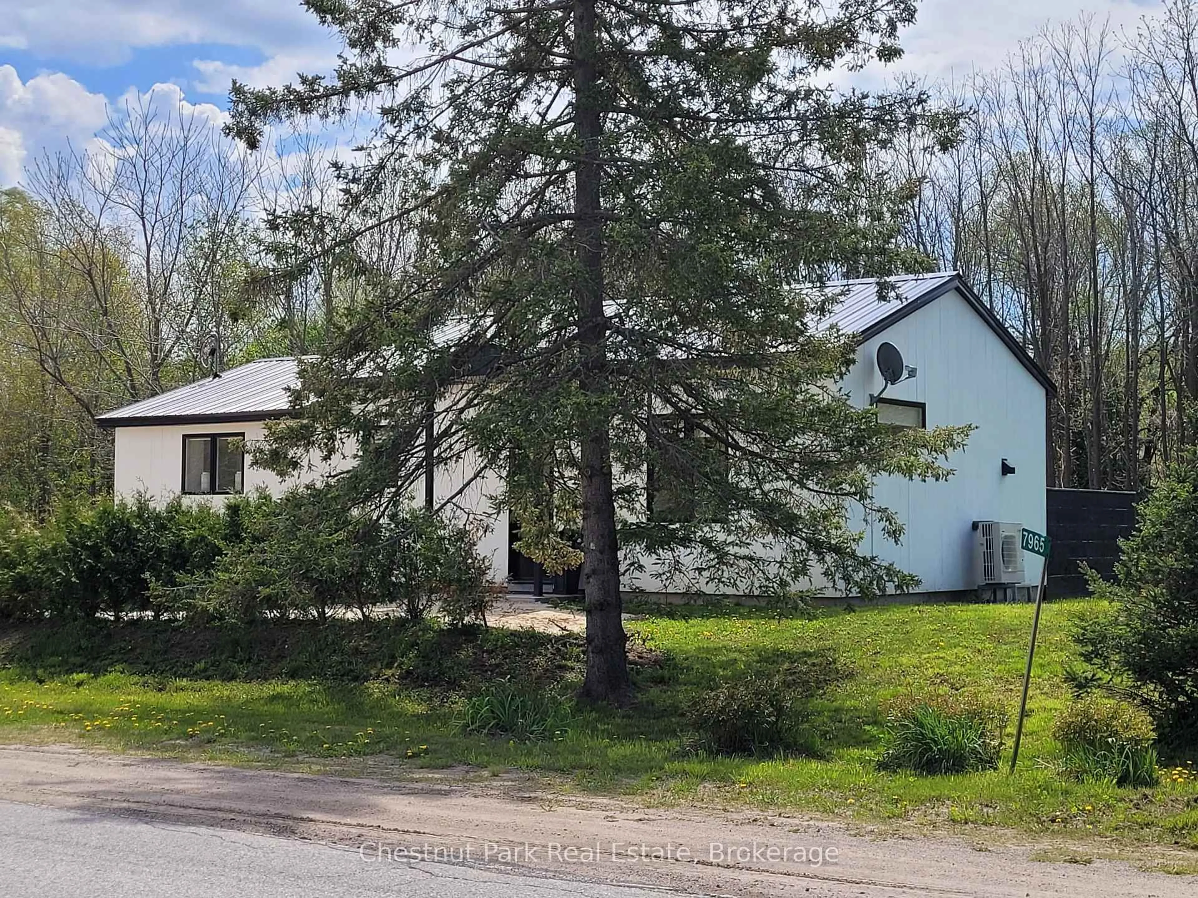 Unknown for 7965 COUNTY ROAD 9, Clearview Ontario L0M 1S0