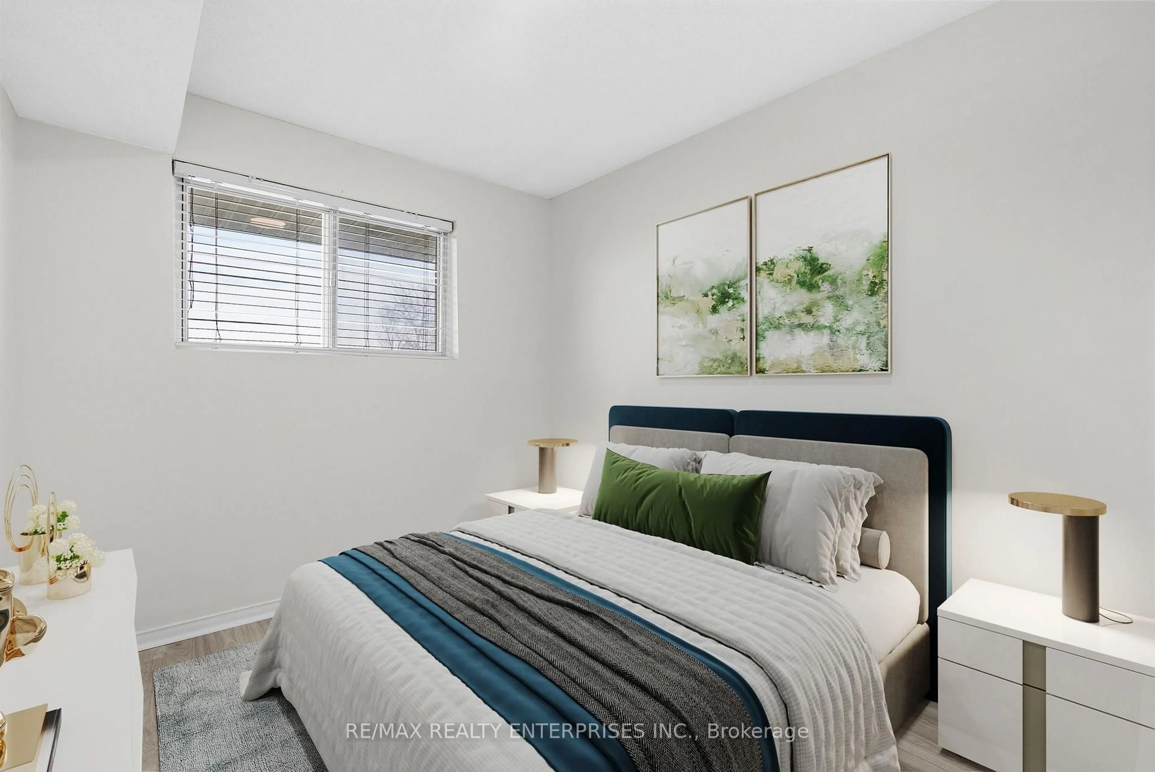 Bedroom with bed, unknown for 126 Bell Farm Rd #B04, Barrie Ontario L4M 6J3