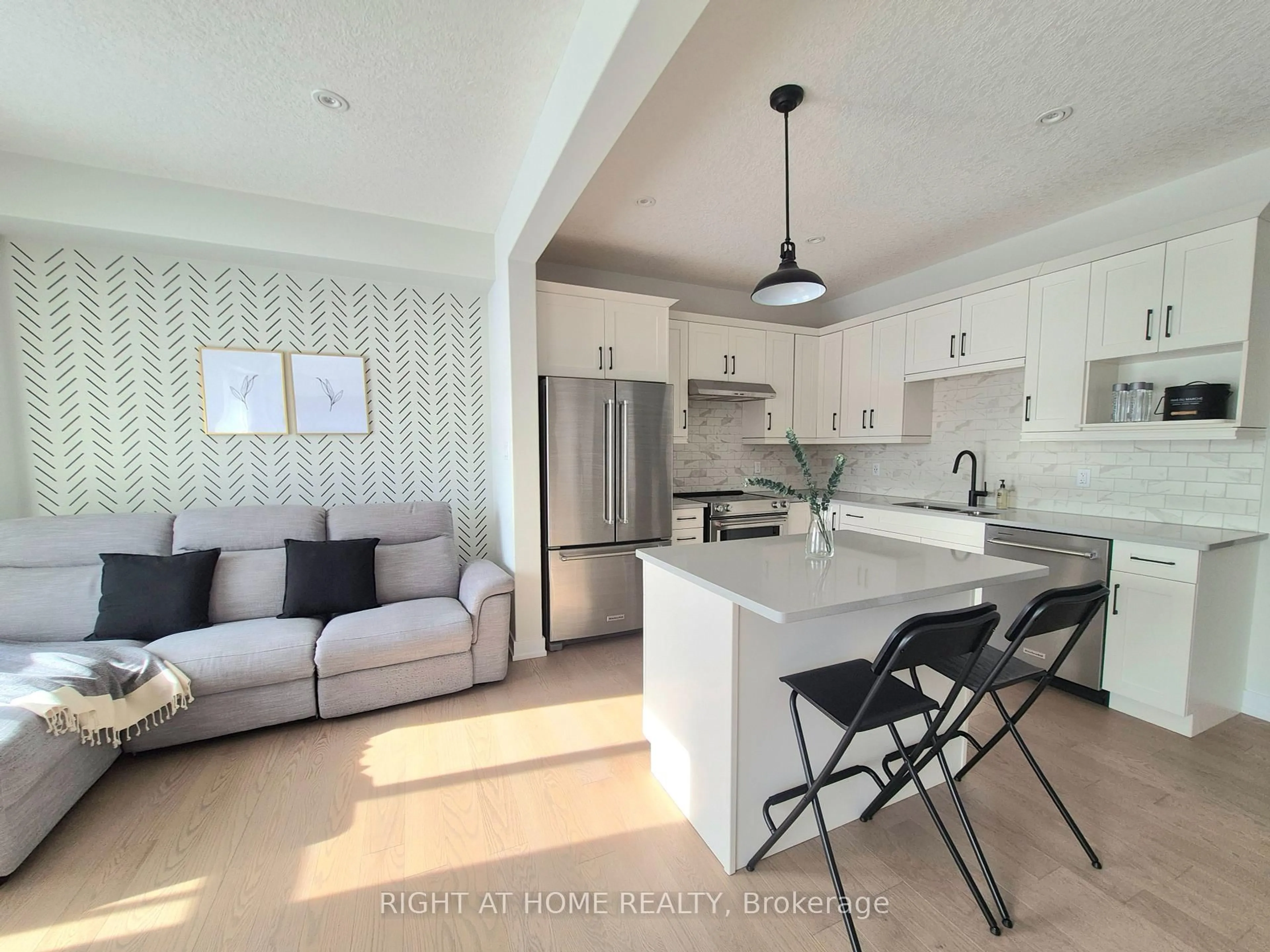 Open concept kitchen, unknown for 89 Archer Ave, Collingwood Ontario L9Y 3B7