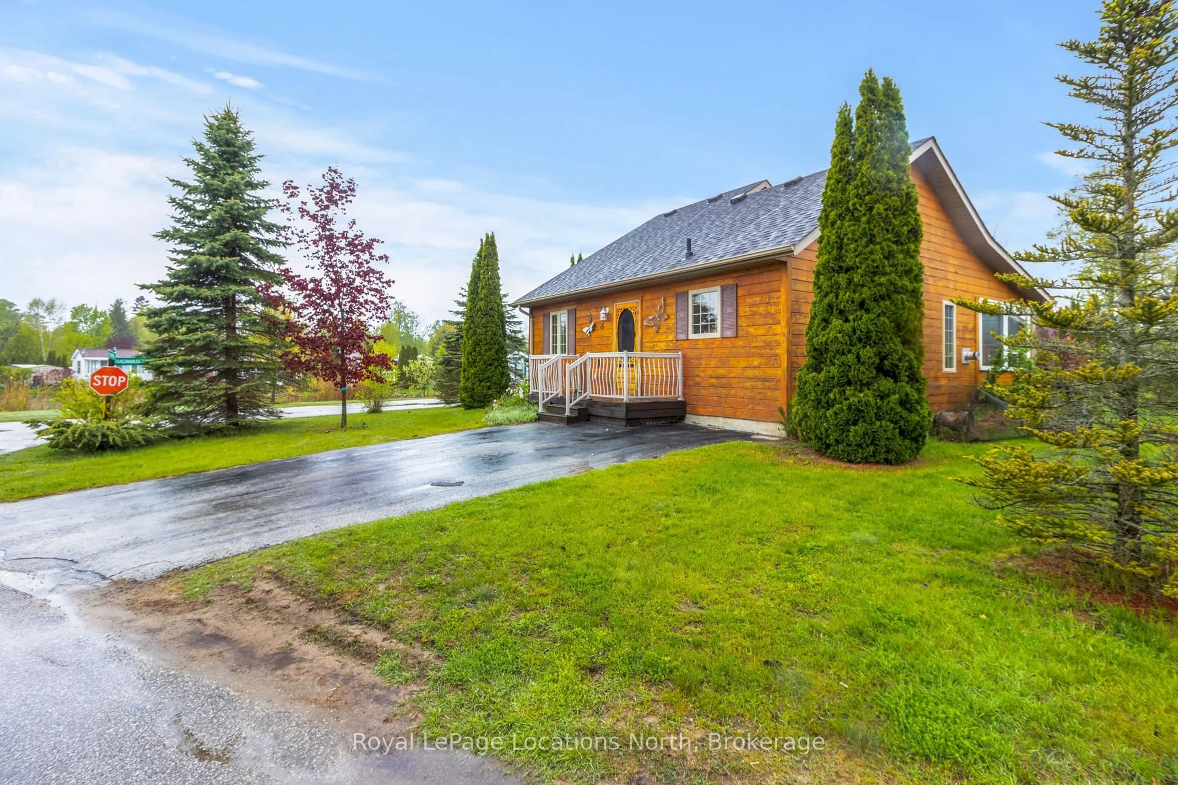 Unknown for 15 MADAWASKA Tr, Wasaga Beach Ontario L9Z 1X7