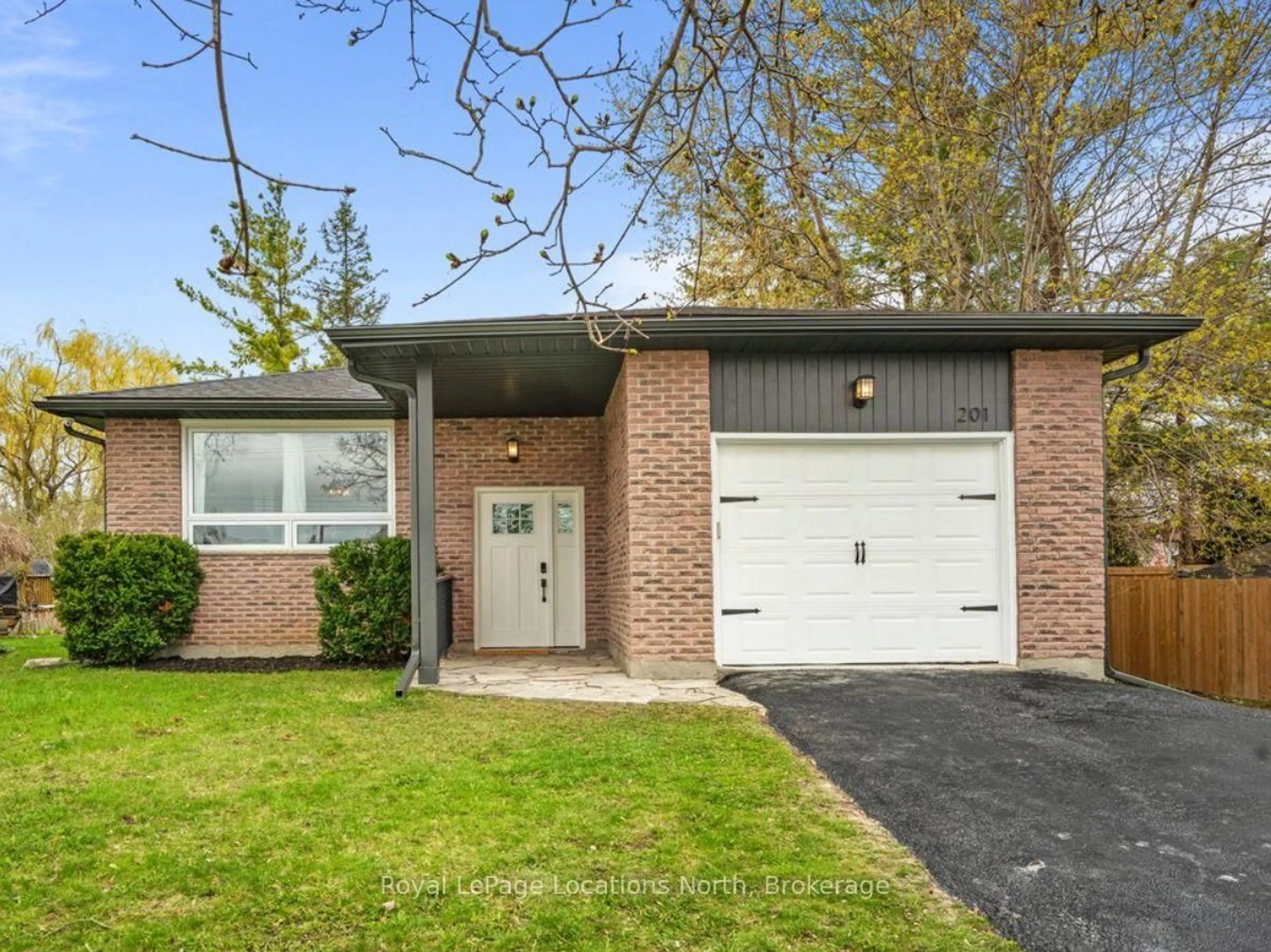 Home with brick exterior material, street for 201 Beech St, Clearview Ontario L0M 1S0