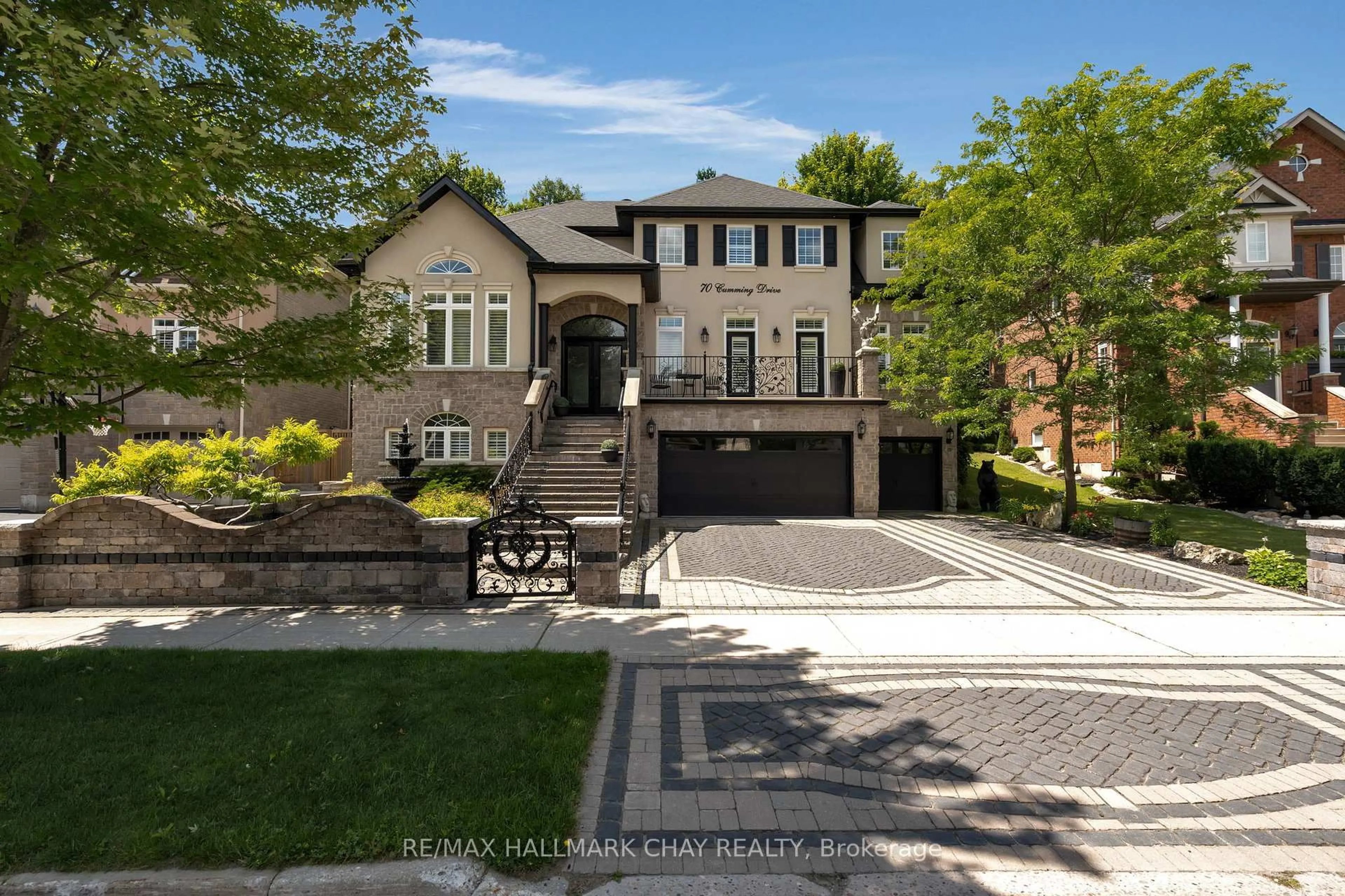 Home with brick exterior material, street for 70 CUMMING Dr, Barrie Ontario L4N 0C6