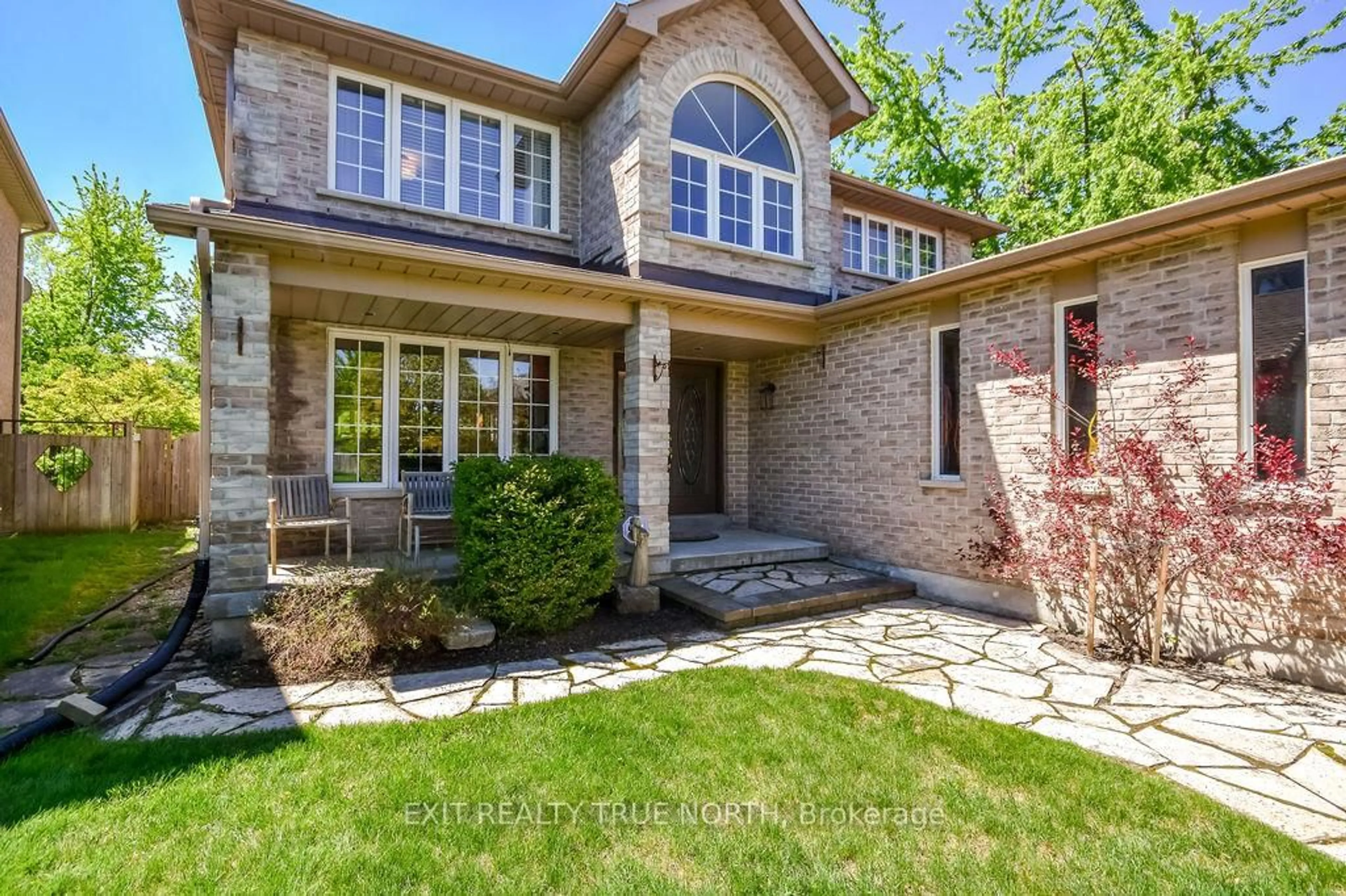 Home with brick exterior material, street for 5 Newberry Crt, Barrie Ontario L4N 0M9
