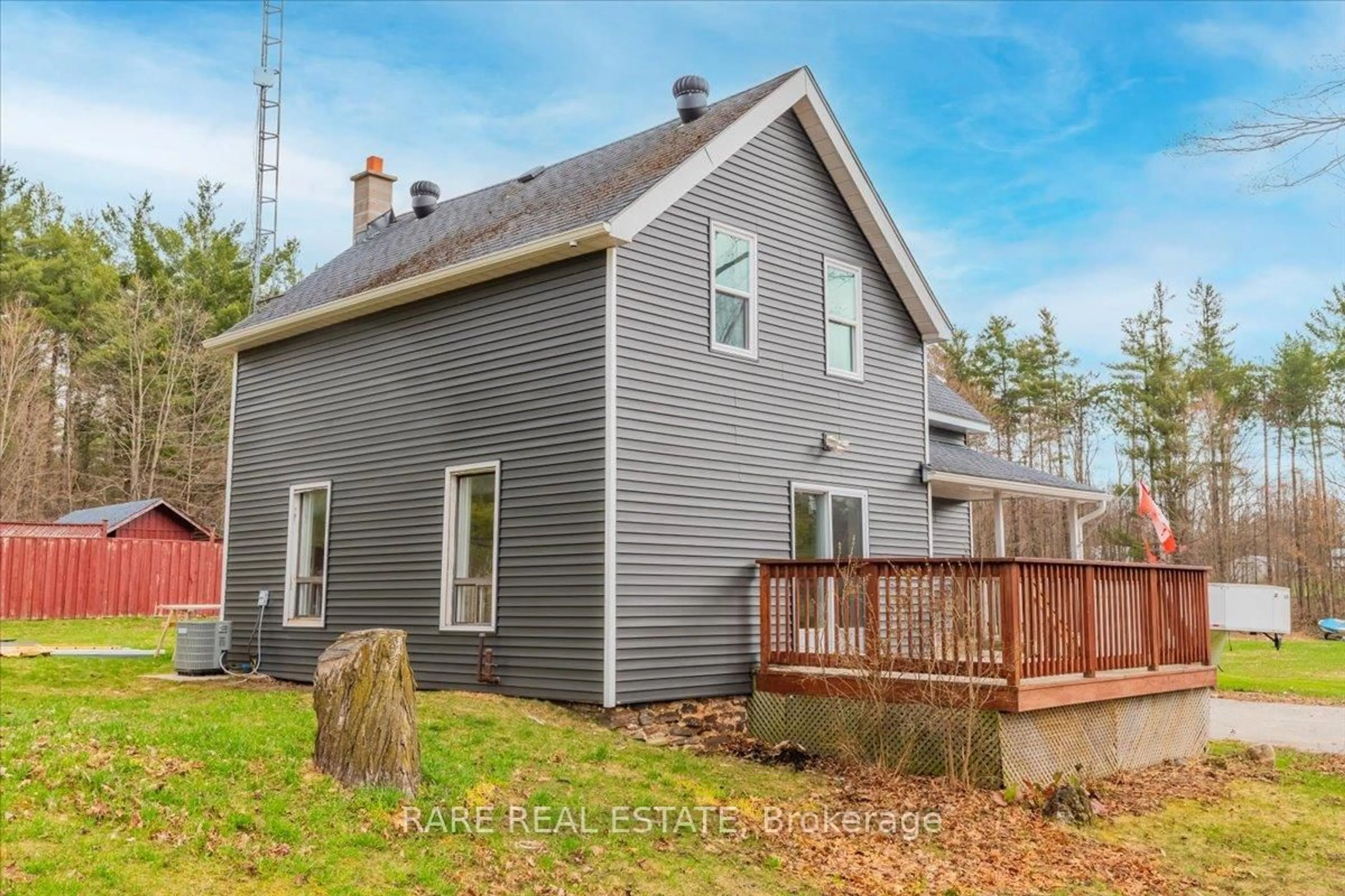 Home with vinyl exterior material, unknown for 6409 Line 9 N/A, Oro-Medonte Ontario L0K 2C0