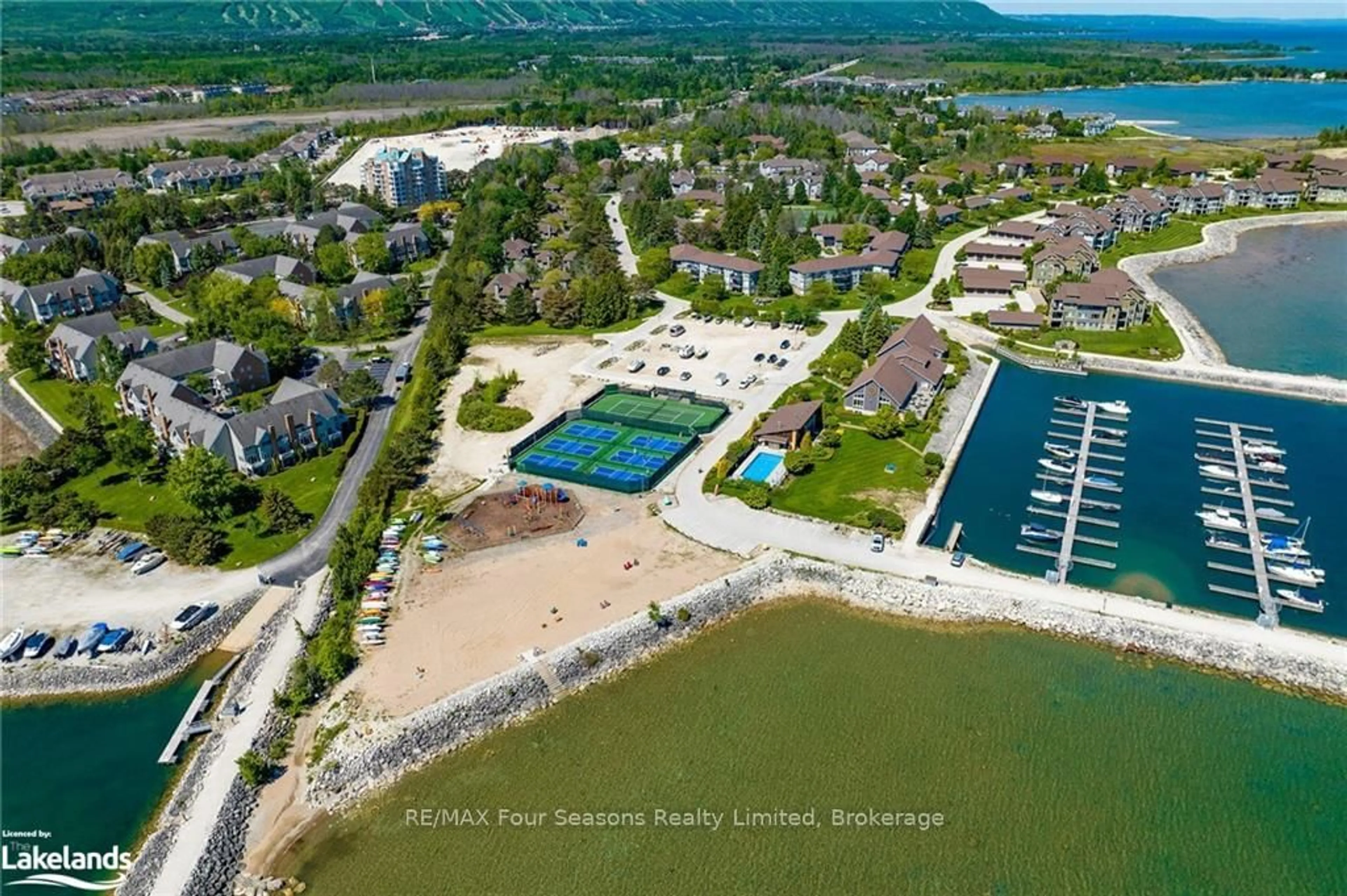 Pool for 373 MARINERS Way, Collingwood Ontario L9Y 5C7