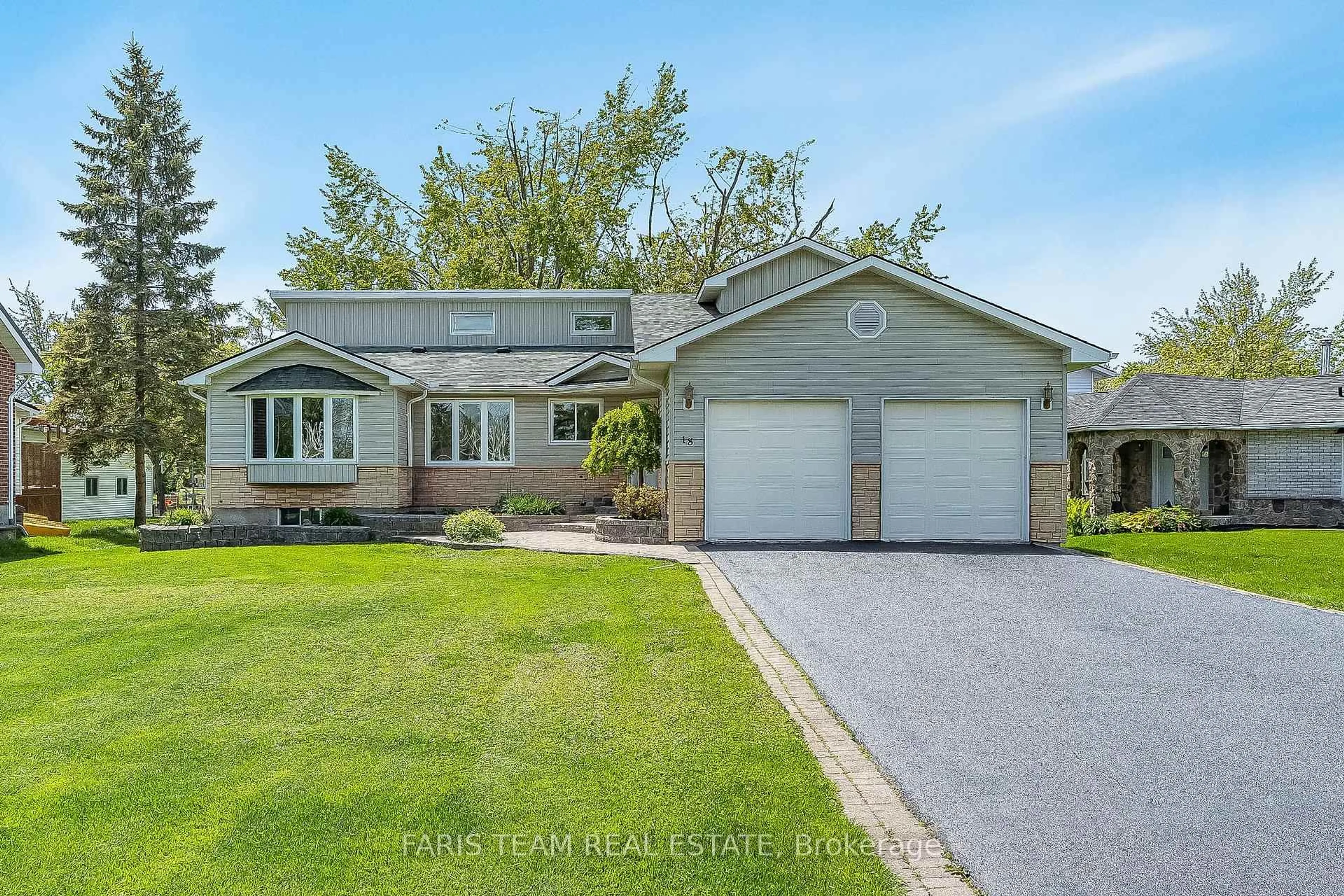 A pic from outside/outdoor area/front of a property/back of a property/a pic from drone, street for 18 Turtle Path, Ramara Ontario L0K 2B0