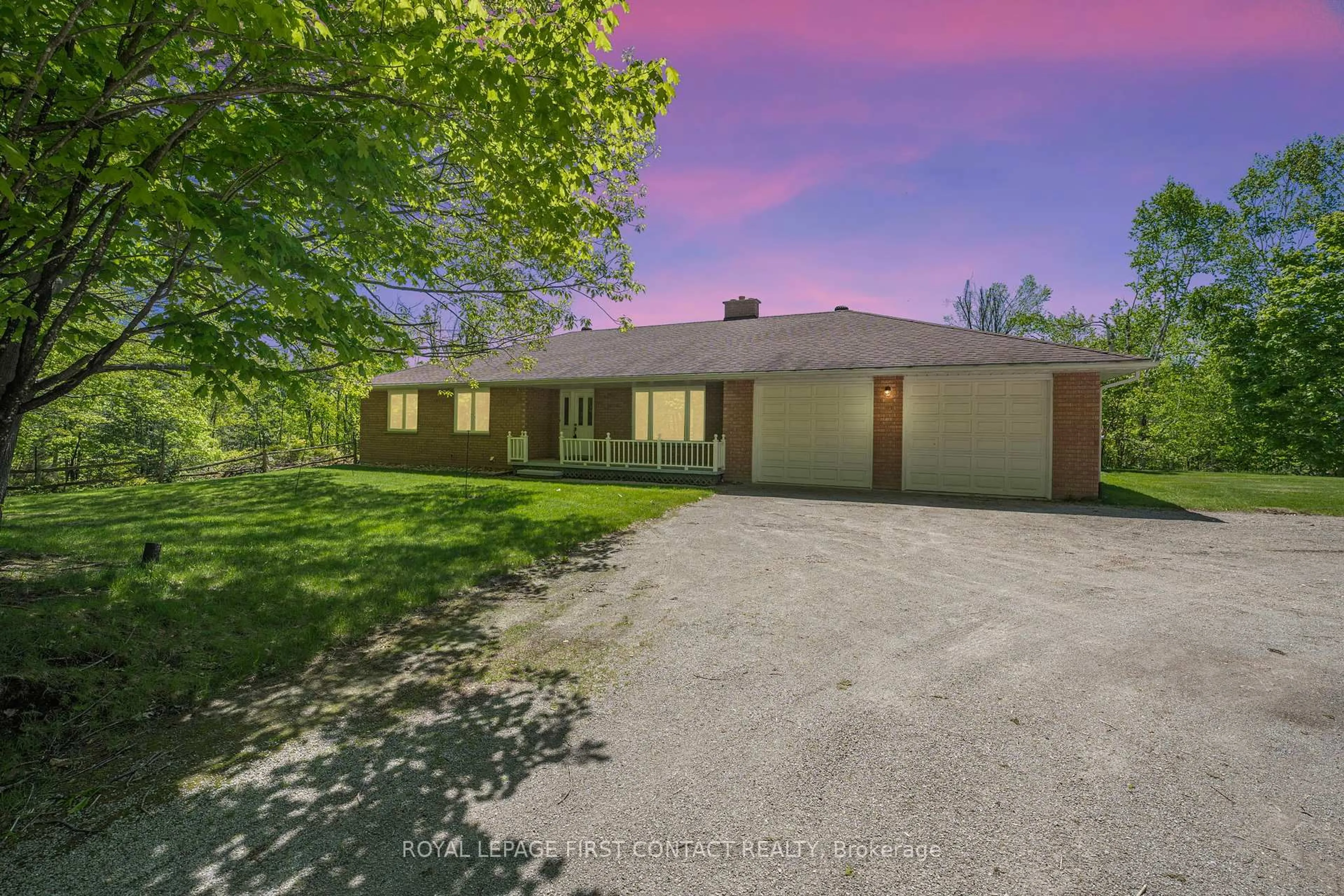 A pic from outside/outdoor area/front of a property/back of a property/a pic from drone, street for 6312 9 Line, Oro-Medonte Ontario L0K 2C0