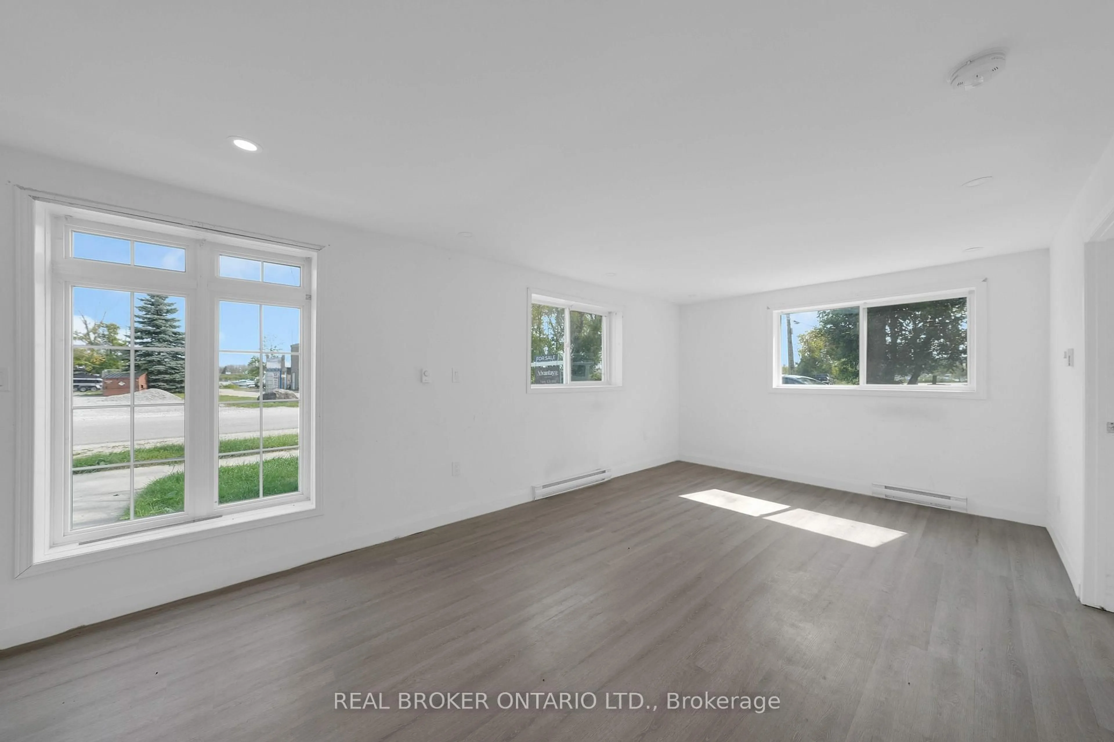 A pic of a room for 54 Coldwater Rd, Tay Ontario L0K 2C0