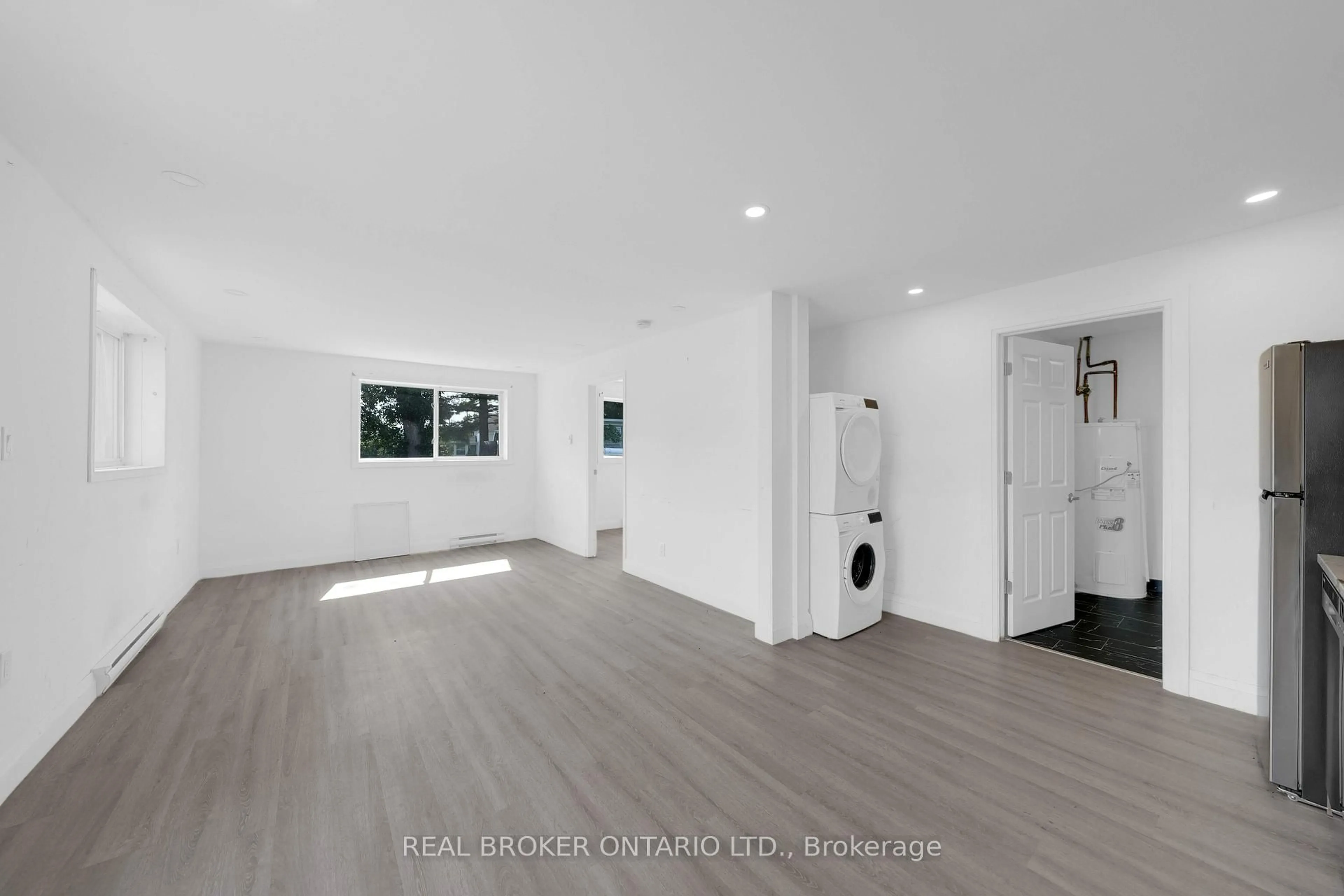 A pic of a room for 54 Coldwater Rd, Tay Ontario L0K 2C0