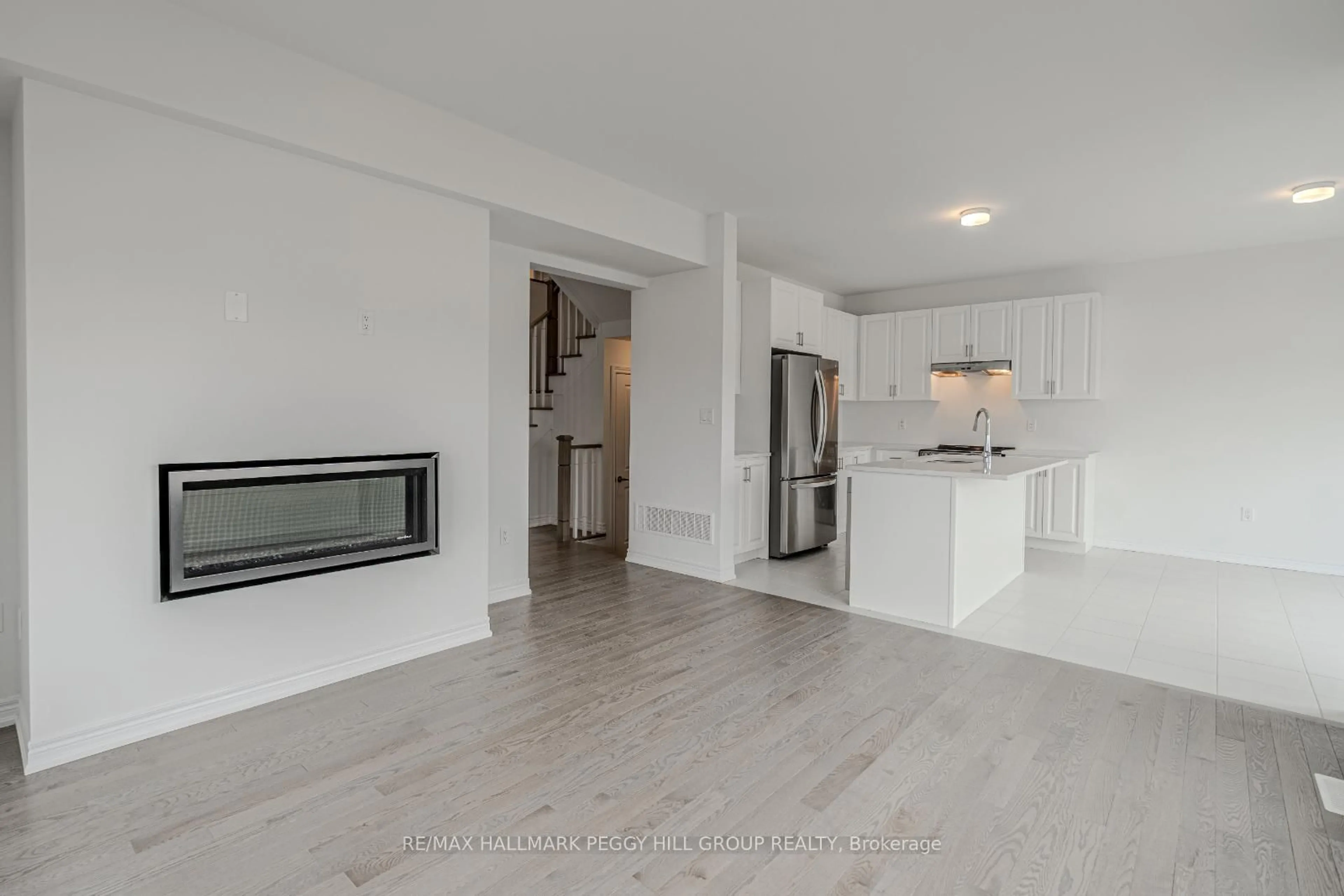 Open concept kitchen, unknown for 91 Thicketwood Ave, Barrie Ontario L9J 0W8