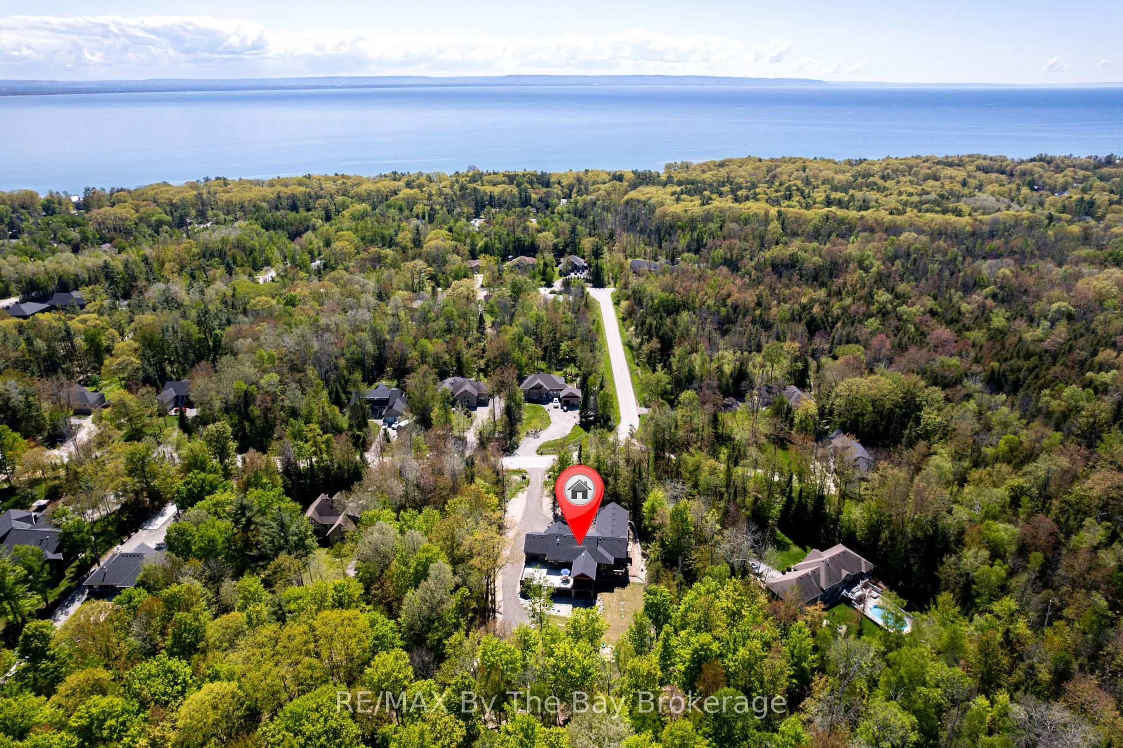 A pic from outside/outdoor area/front of a property/back of a property/a pic from drone, water/lake/river/ocean view for 95 Spruce St, Tiny Ontario L0L 1P1