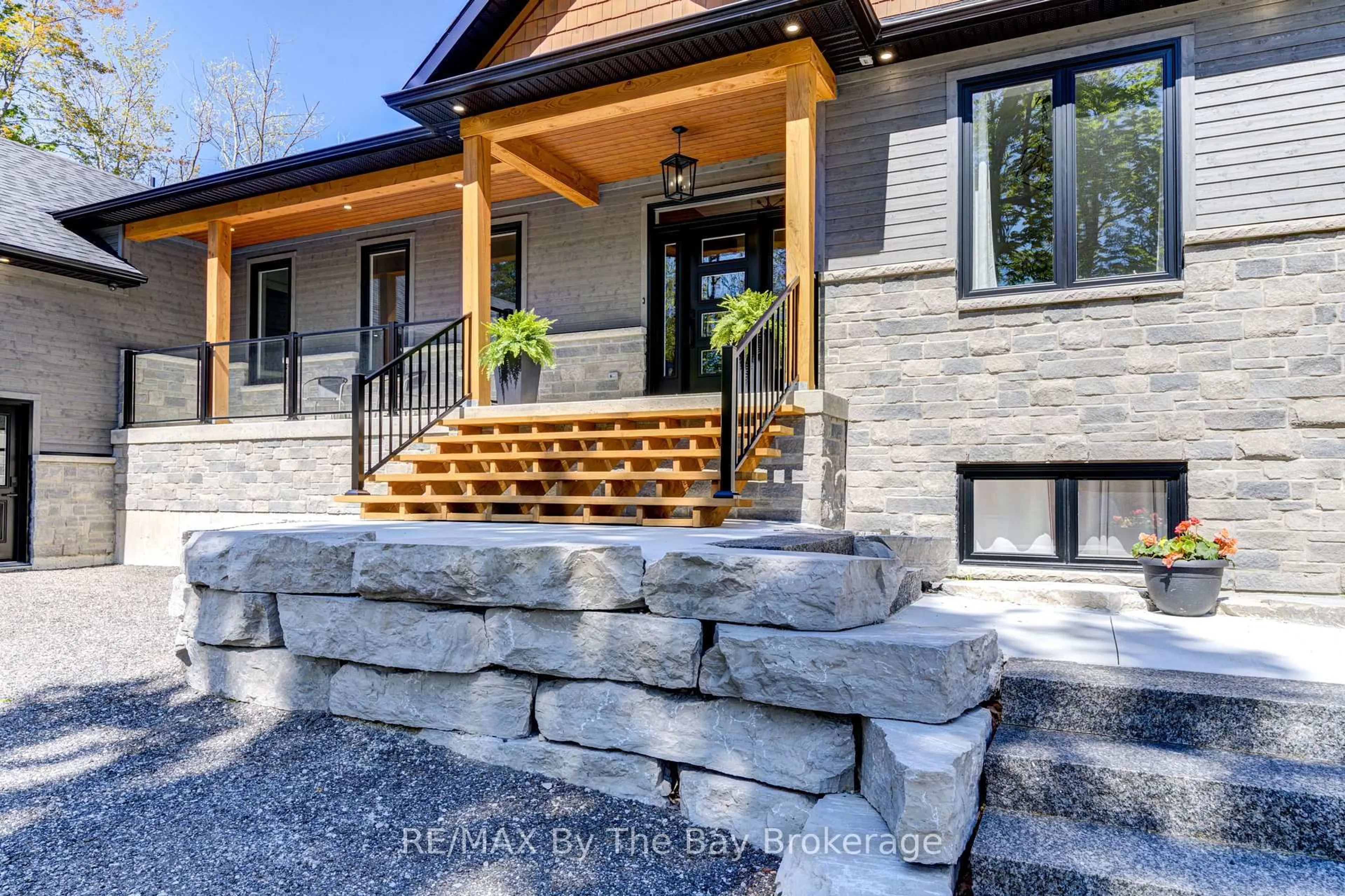 Home with brick exterior material, unknown for 95 Spruce St, Tiny Ontario L0L 1P1