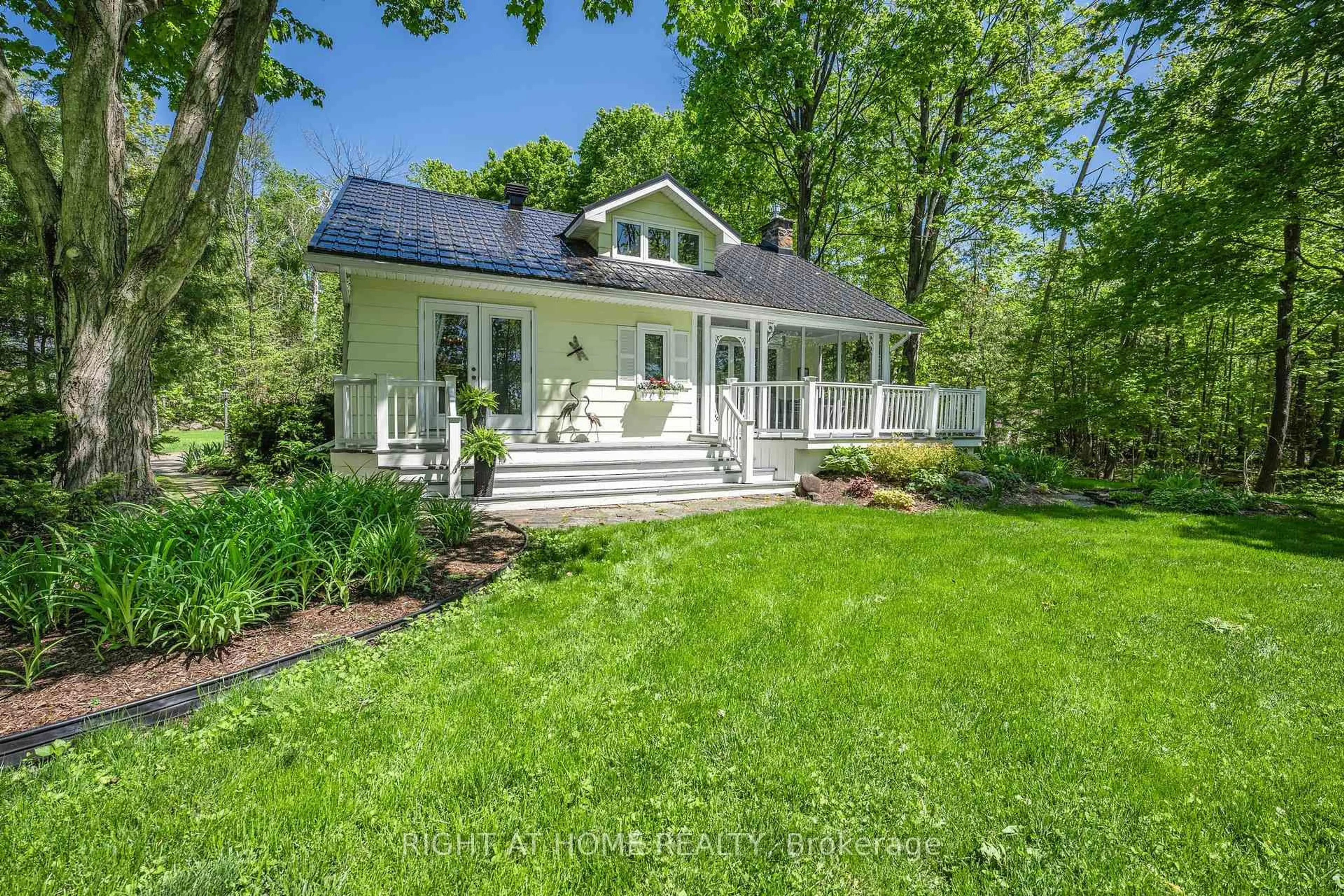 A pic from outside/outdoor area/front of a property/back of a property/a pic from drone, unknown for 4 Forrester Rd, Oro-Medonte Ontario L0L 2L0