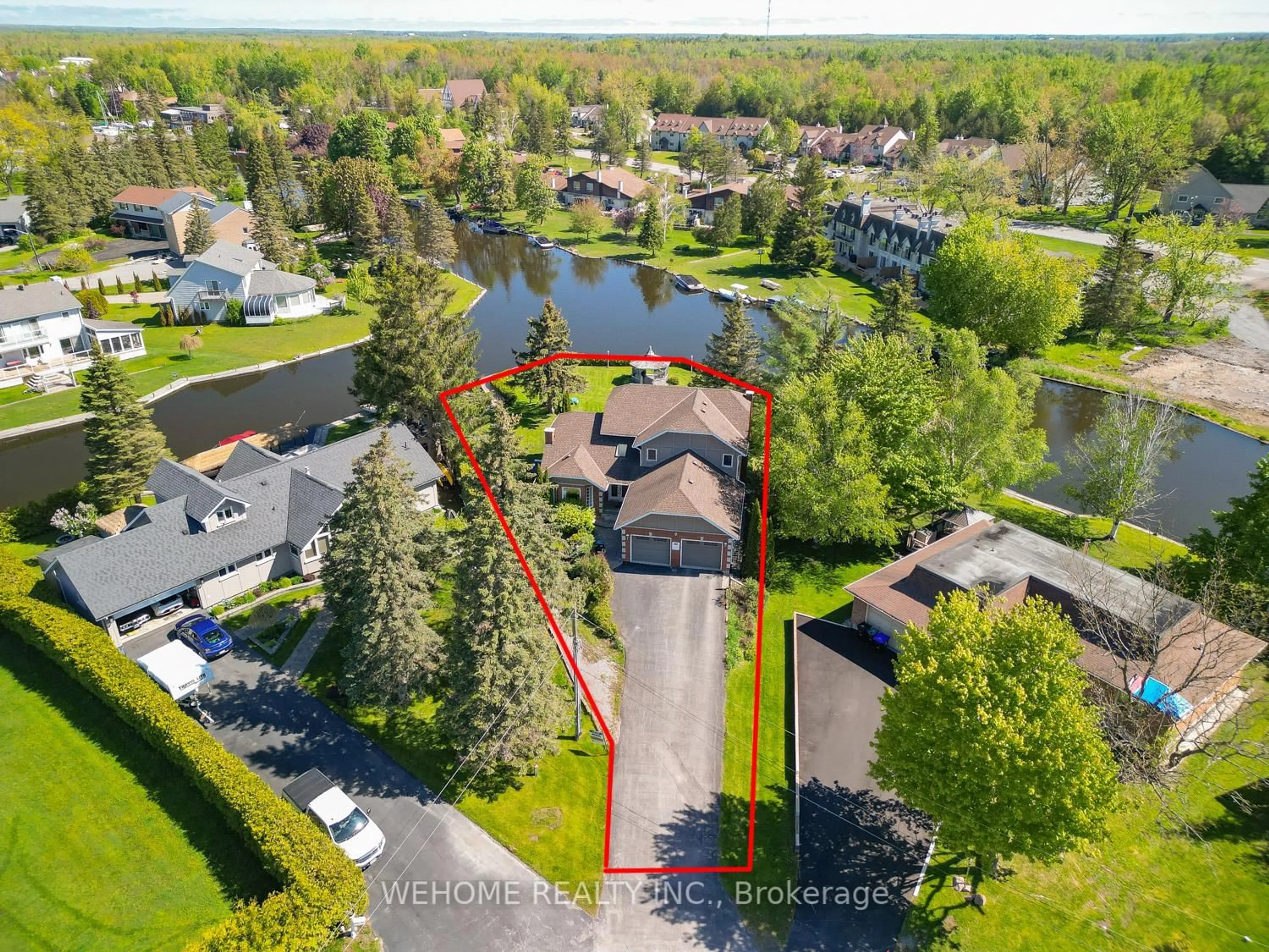 A pic from outside/outdoor area/front of a property/back of a property/a pic from drone, water/lake/river/ocean view for 90 Turtle Path, Ramara Ontario L0K 1B0