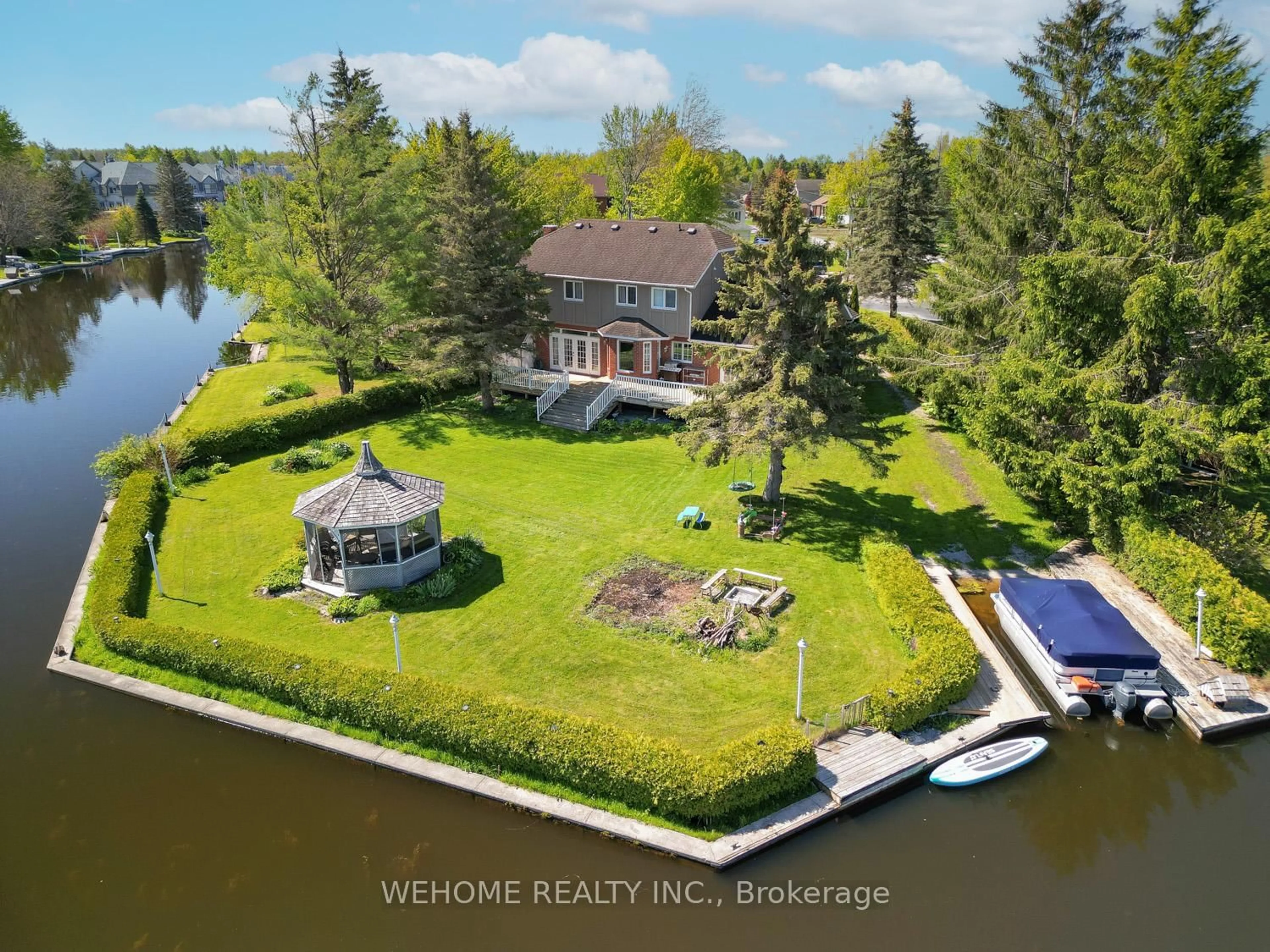 A pic from outside/outdoor area/front of a property/back of a property/a pic from drone, water/lake/river/ocean view for 90 Turtle Path, Ramara Ontario L0K 1B0