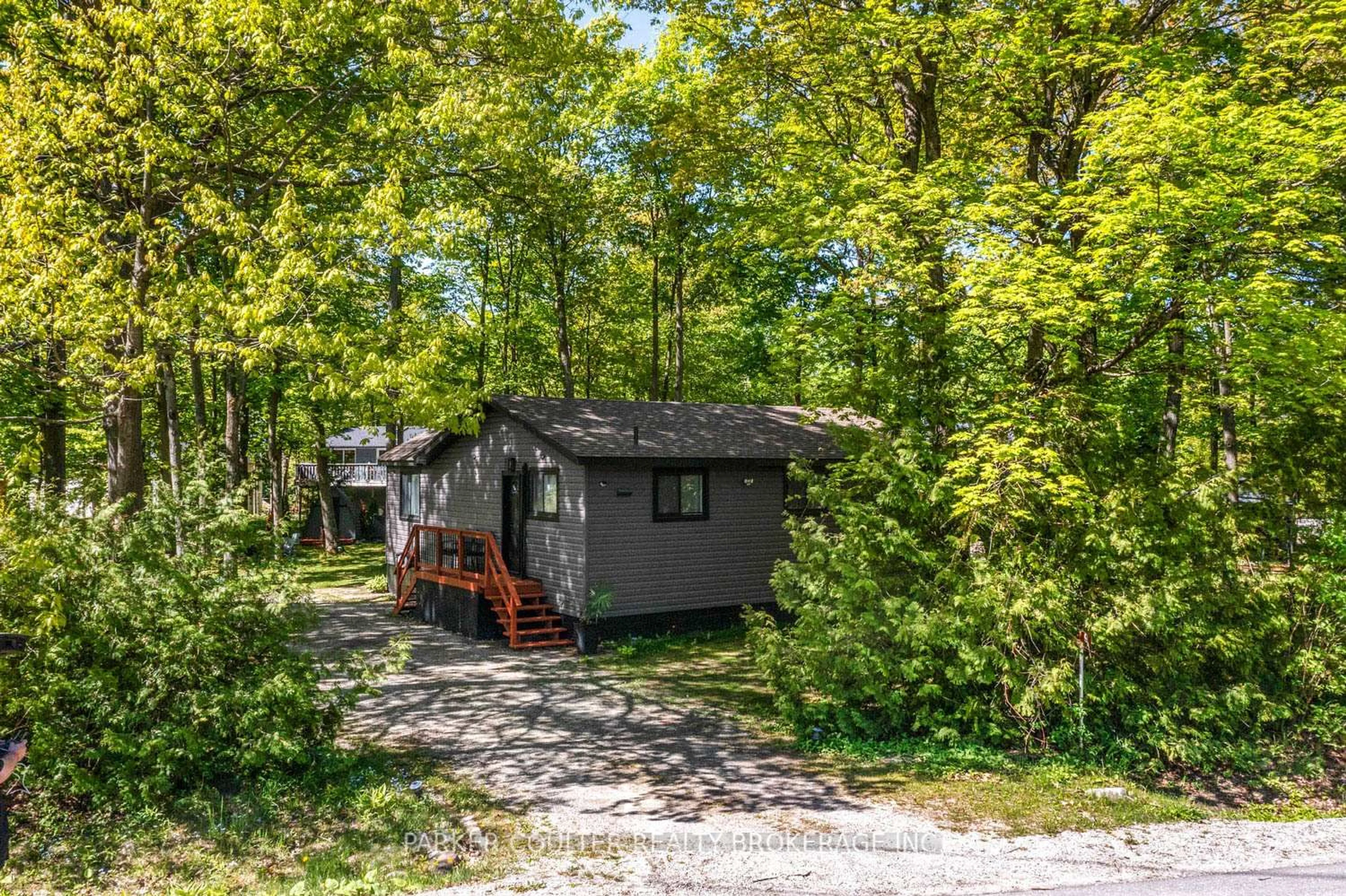 Shed for 9 Tall Pines Dr, Tiny Ontario L9M 1R3