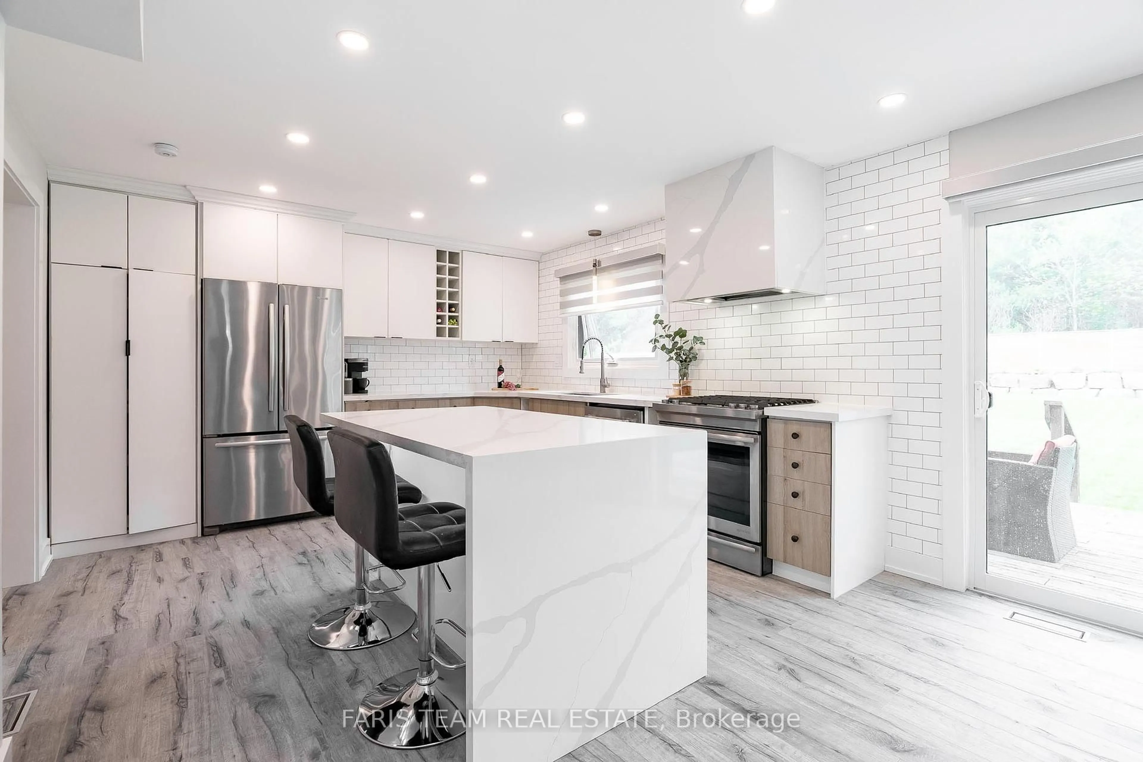 Contemporary kitchen, ceramic/tile floor for 432 Edgehill Dr, Barrie Ontario L4N 9X4