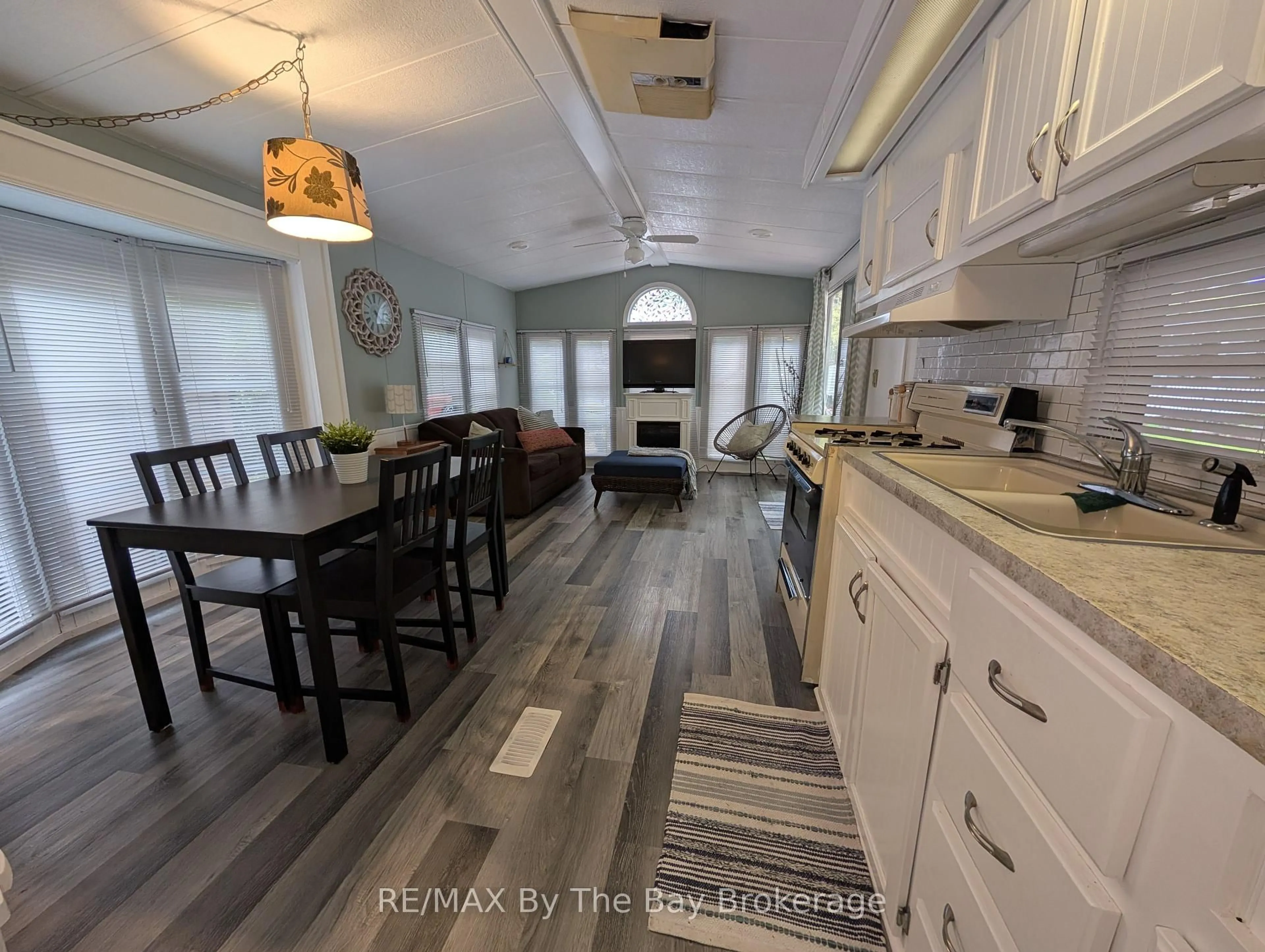Open concept kitchen, unknown for 85 Theme Park Dr #210, Wasaga Beach Ontario L9Z 1X7