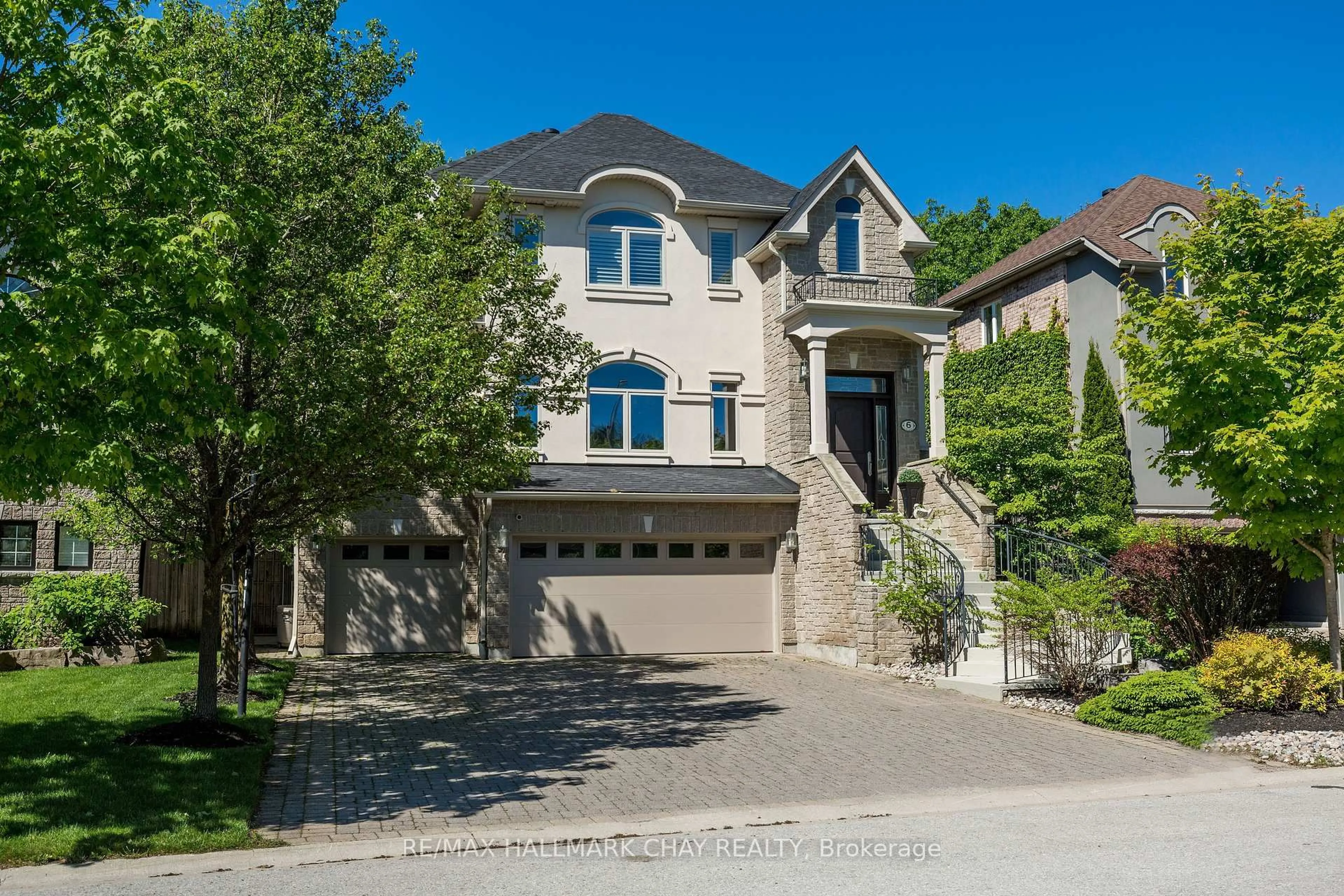 Home with brick exterior material, street for 6 Orsi Crt, Barrie Ontario L4N 0C7