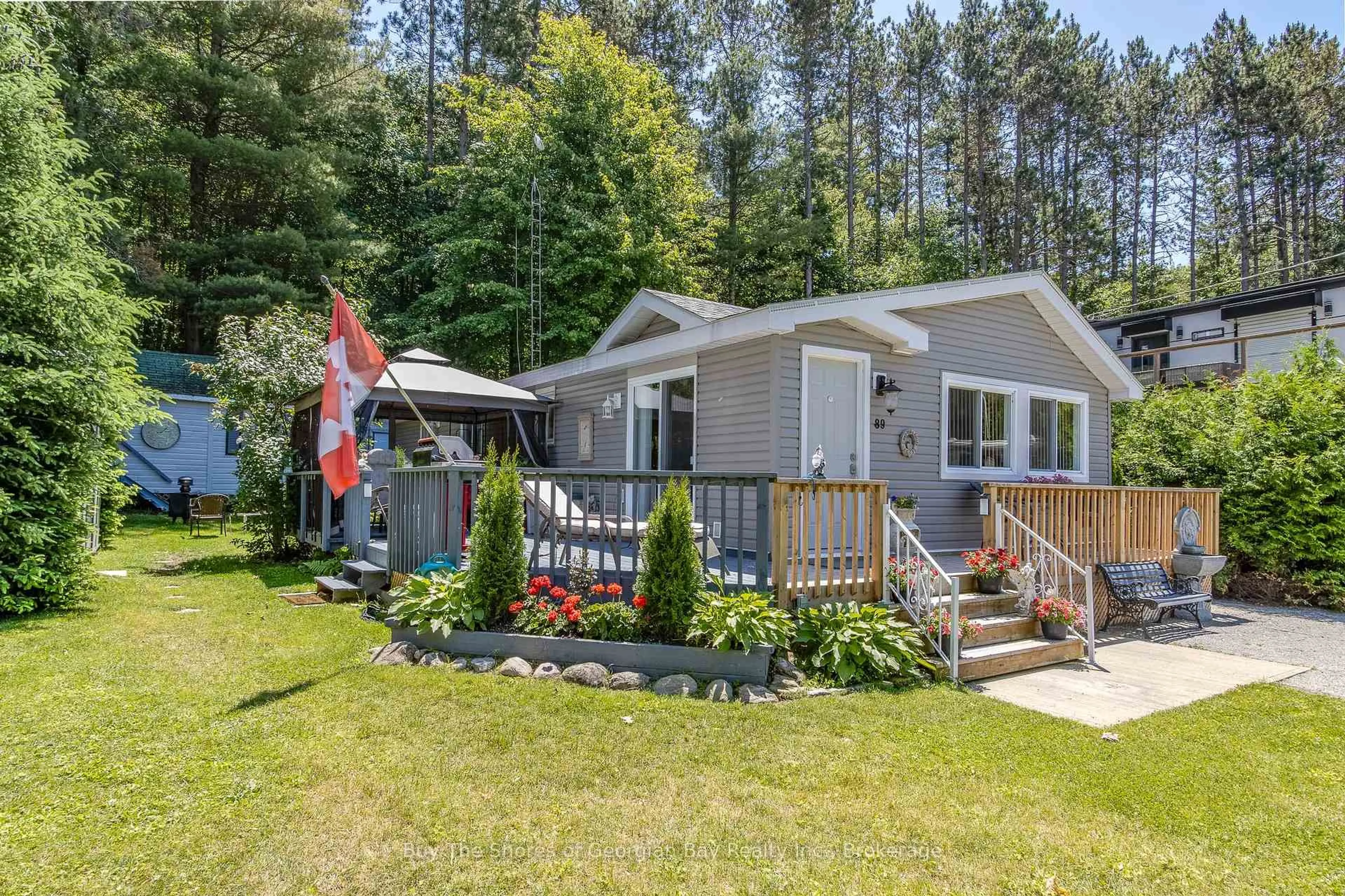 Home with vinyl exterior material, unknown for 89 Andrew Dr, Tiny Ontario L9M 0B4