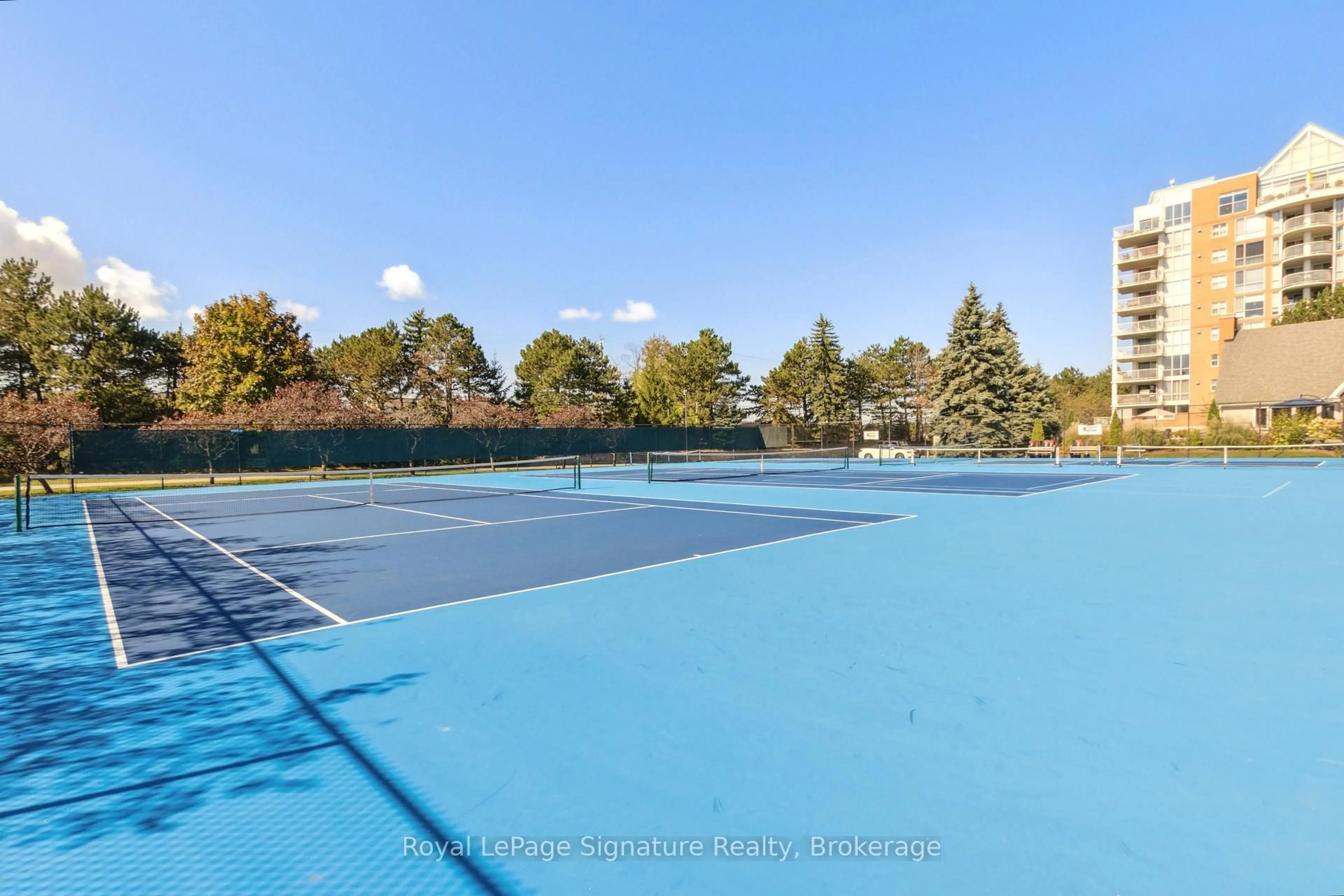 Pool for 18 RAMBLINGS Way #97, Collingwood Ontario L9Y 5C6