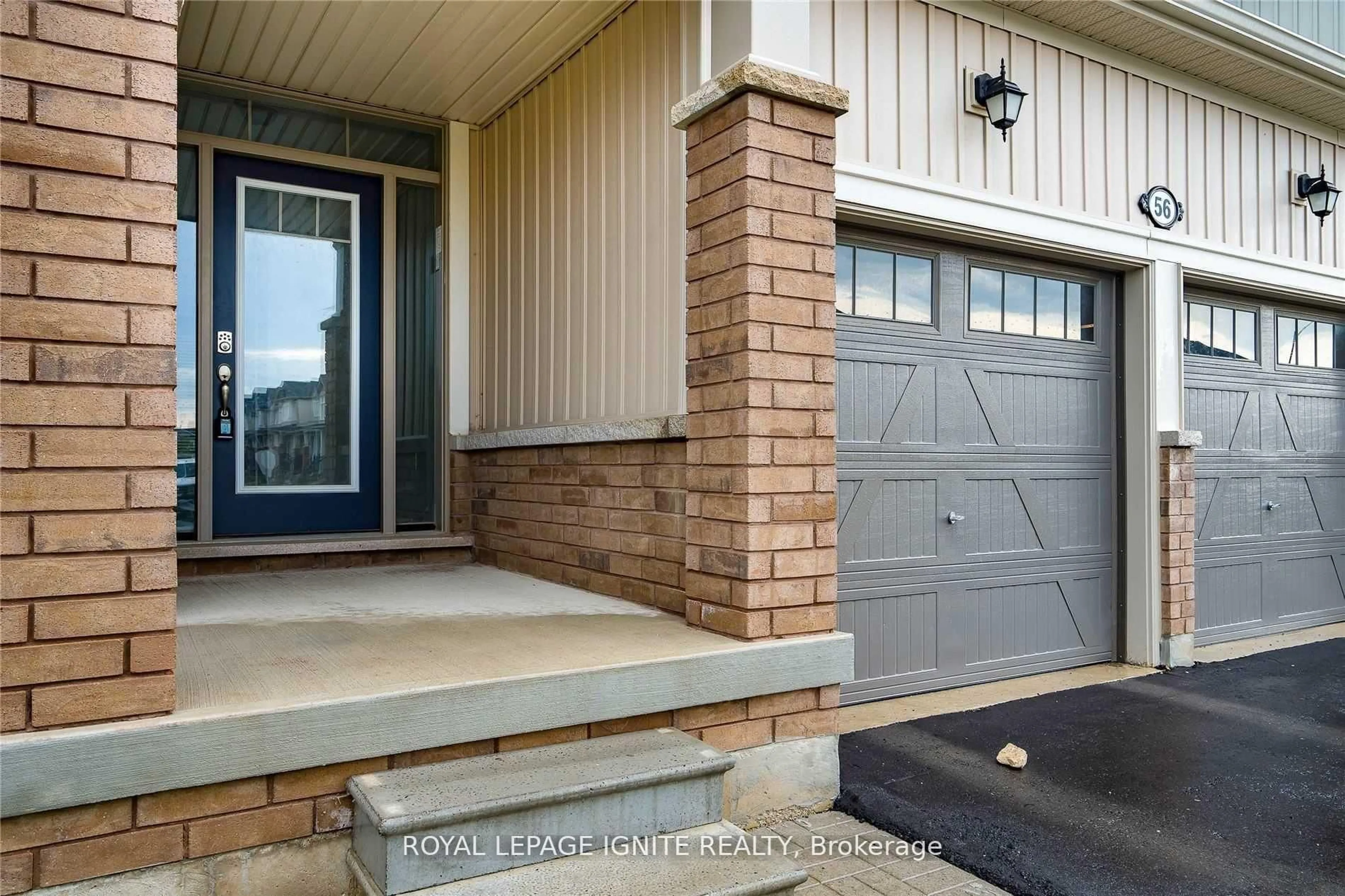 Indoor entryway for 56 Kirby Ave, Collingwood Ontario L9Y 3Y8