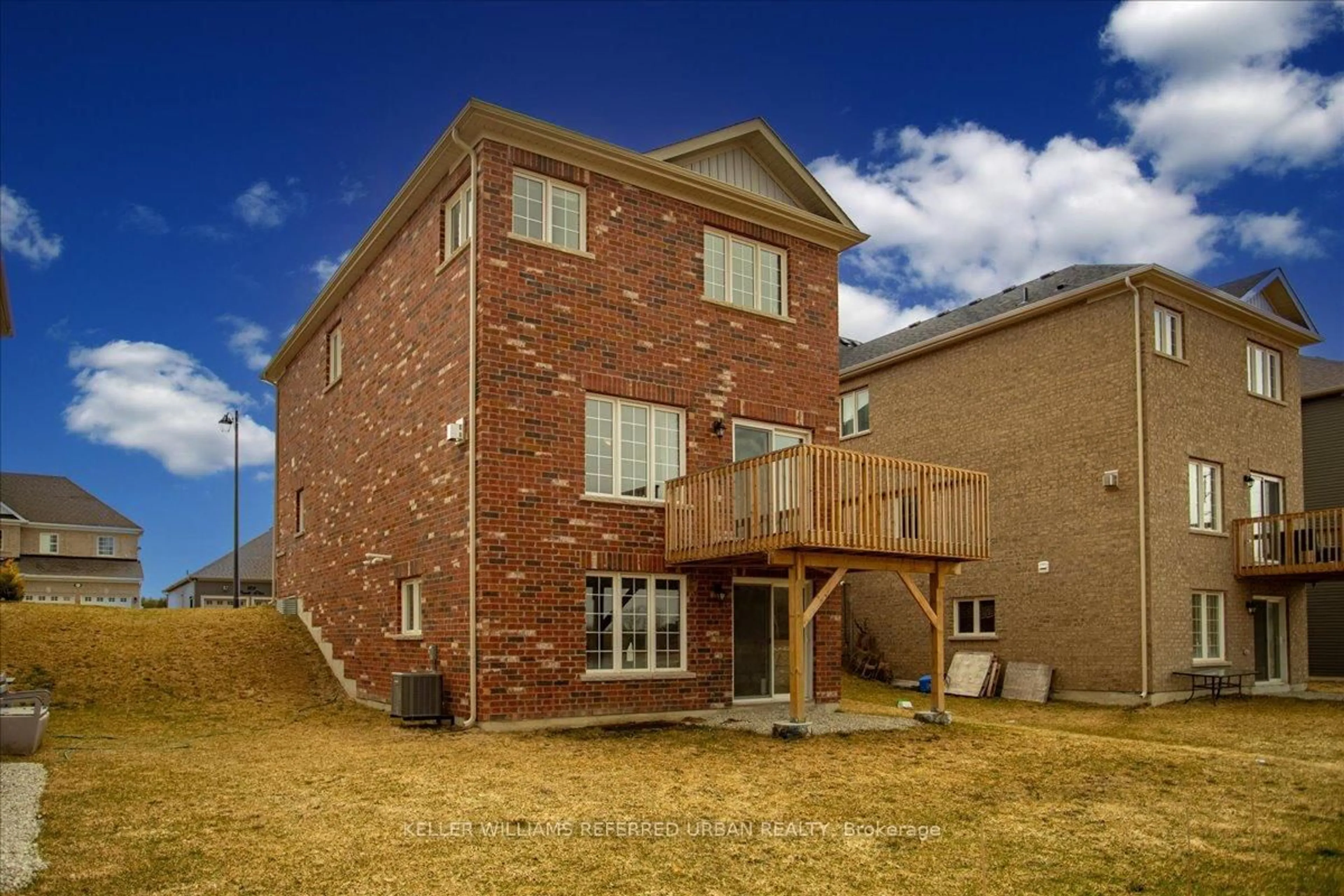 Patio, building for 210 Prescott Dr, Clearview Ontario L0M 1S0