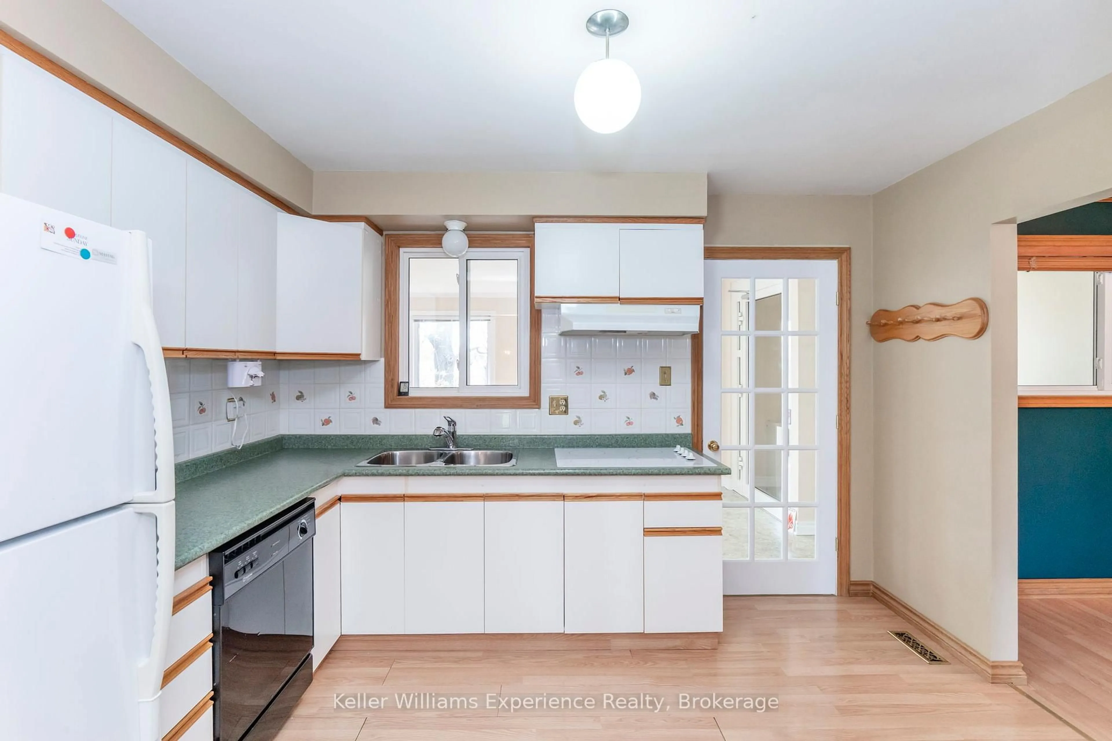 Standard kitchen, unknown for 309 Lescaut Rd, Midland Ontario L4R 4R6