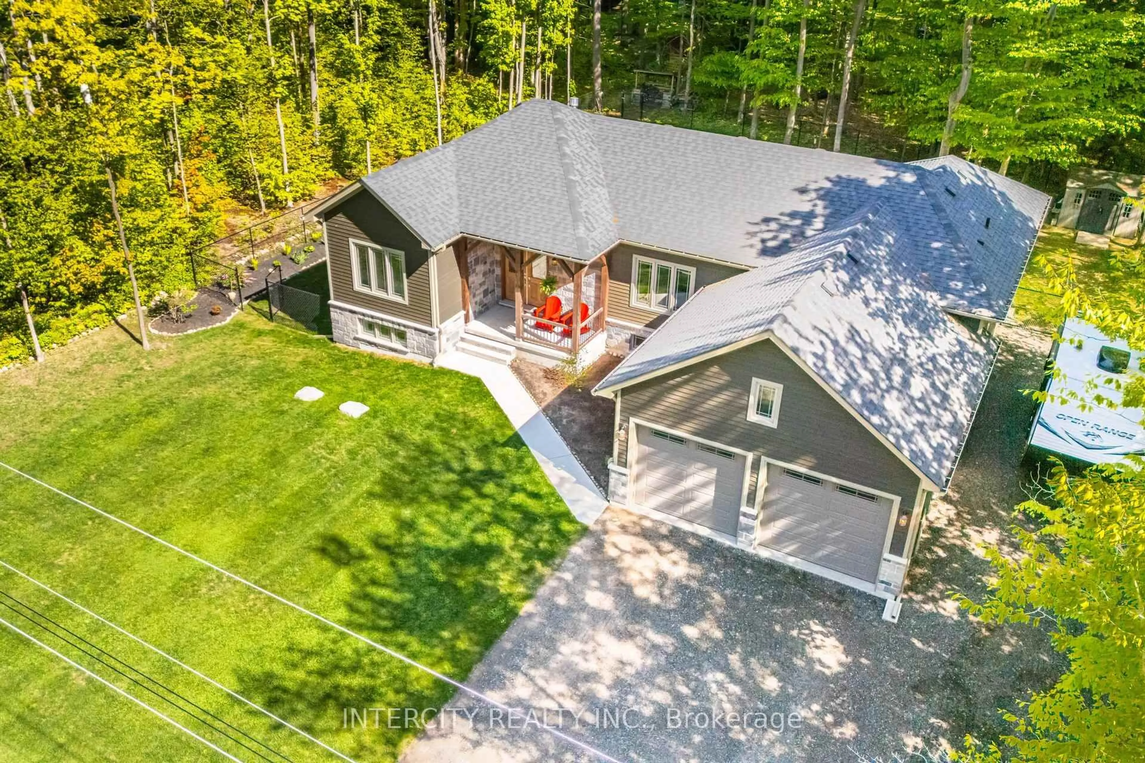 A pic from outside/outdoor area/front of a property/back of a property/a pic from drone, unknown for 41 Tall Pines Dr, Tiny Ontario L9M 0H4