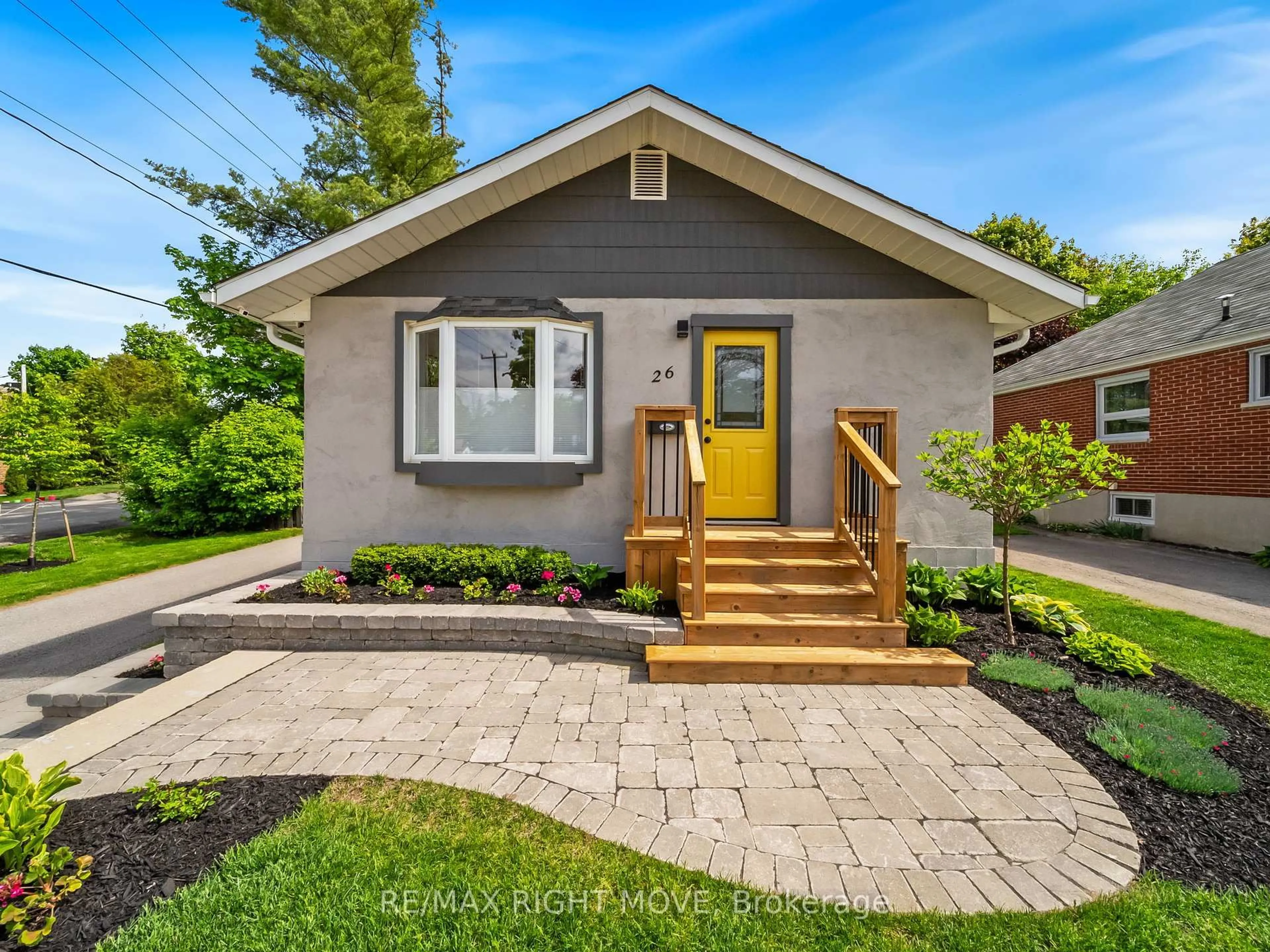 Home with brick exterior material, street for 26 Albany Ave, Orillia Ontario L3V 2T5