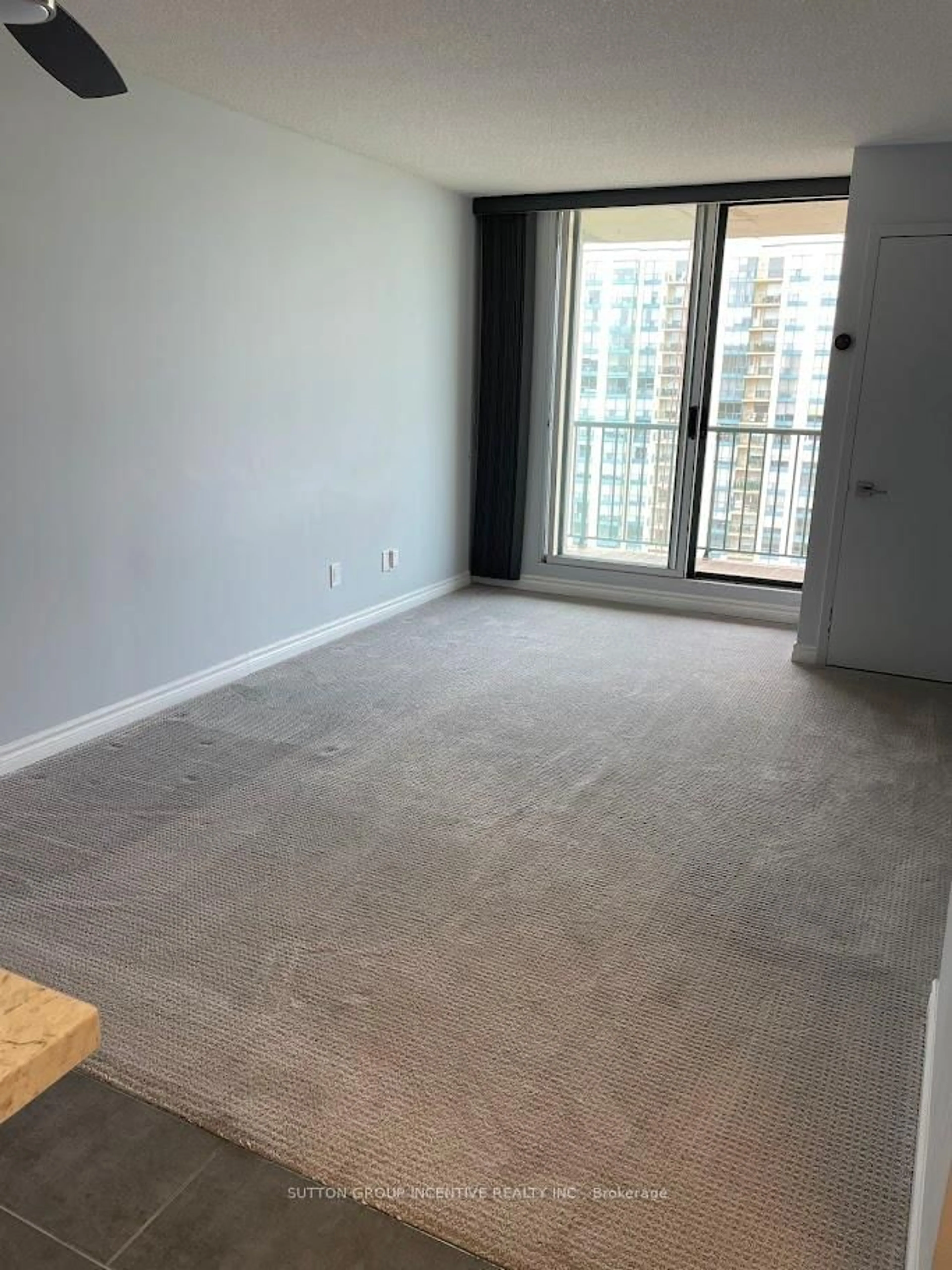 A pic of a room for 75 Ellen St #1407, Barrie Ontario L4N 7R6