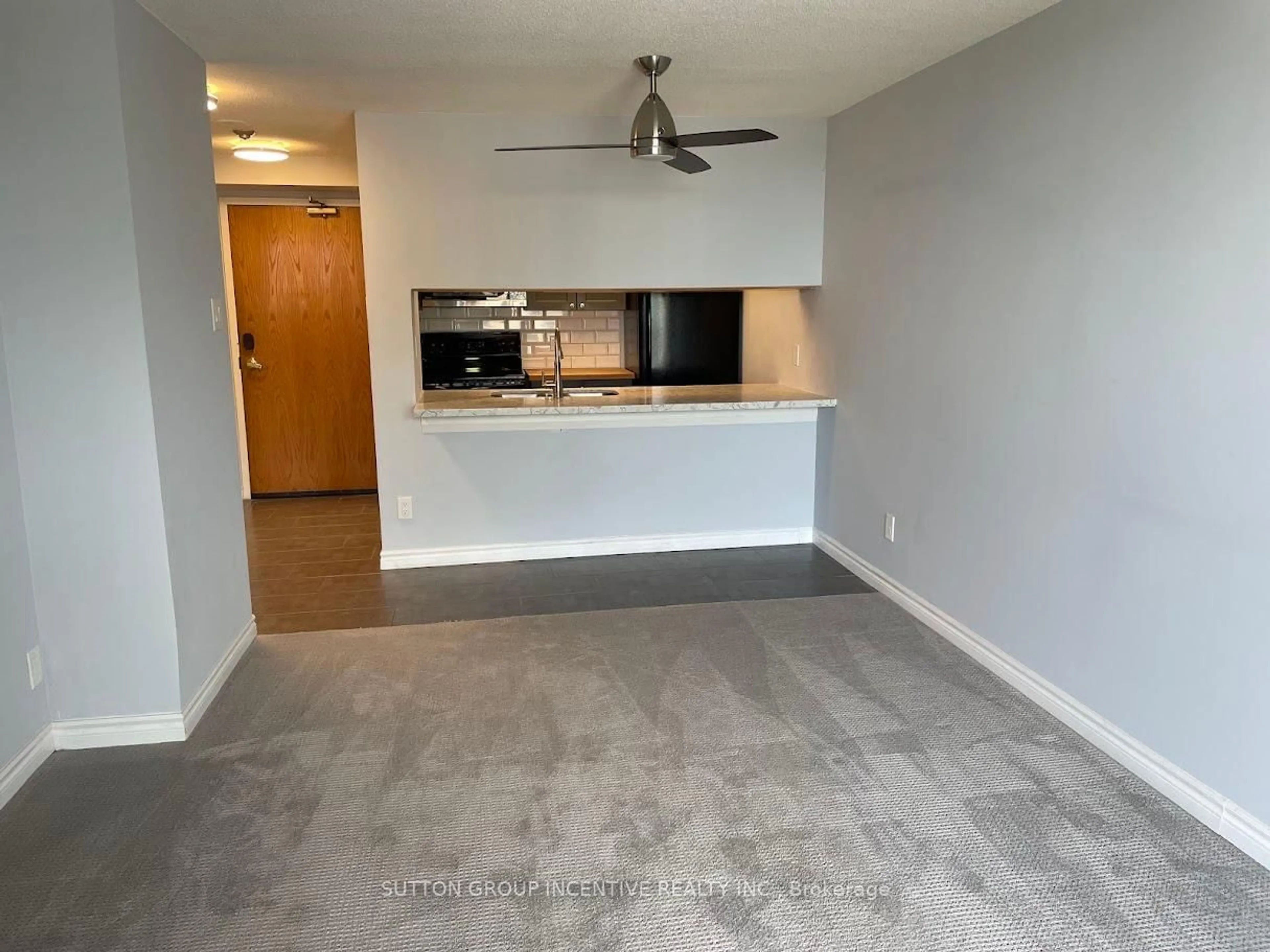 A pic of a room for 75 Ellen St #1407, Barrie Ontario L4N 7R6