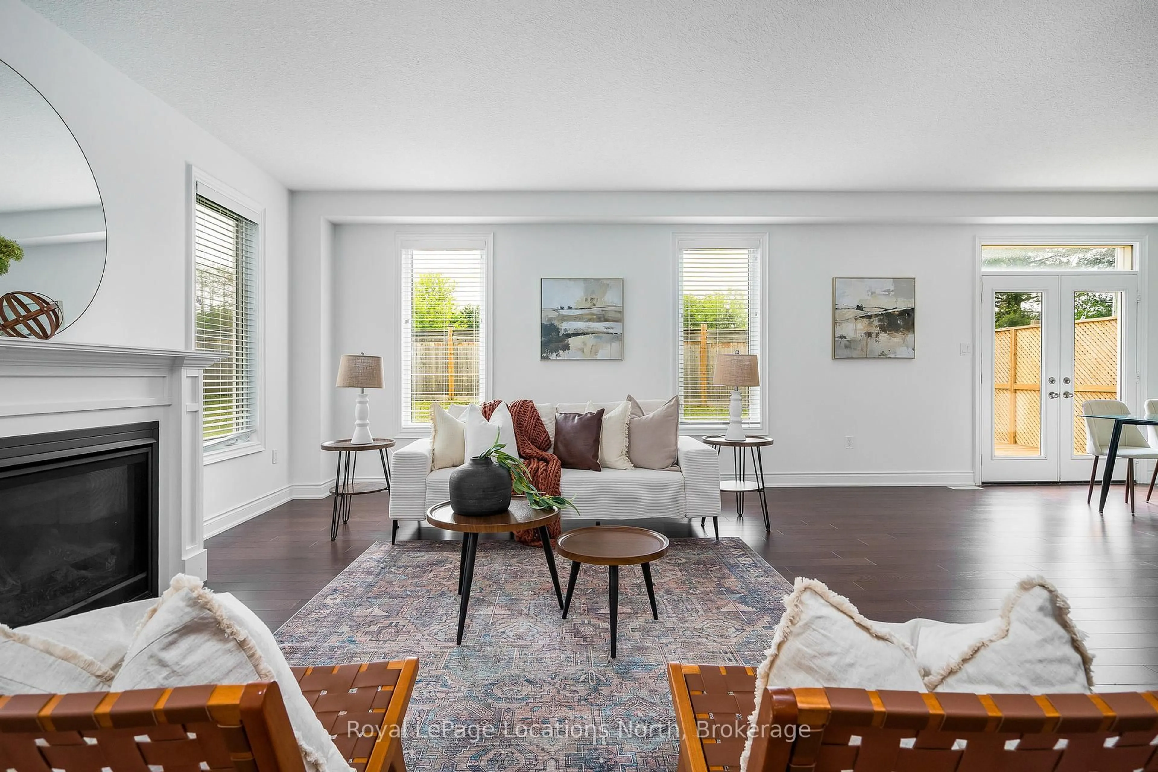 Living room with furniture, unknown for 81 Lockerbie Cres, Collingwood Ontario L9Y 0Y8