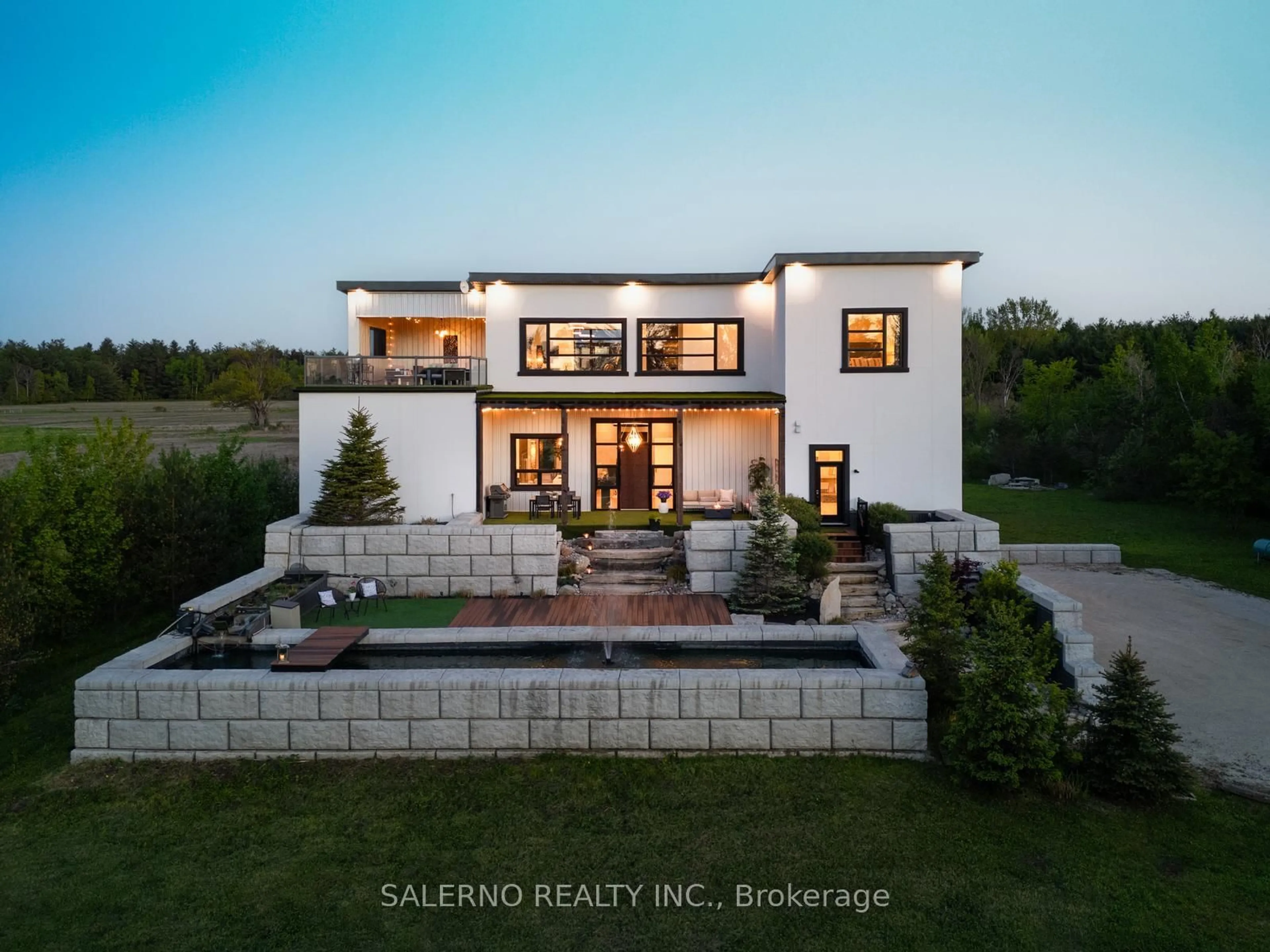 Home with brick exterior material, building for 6903 36/37 Nottawasaga Sdrd, Clearview Ontario L0M 1P0