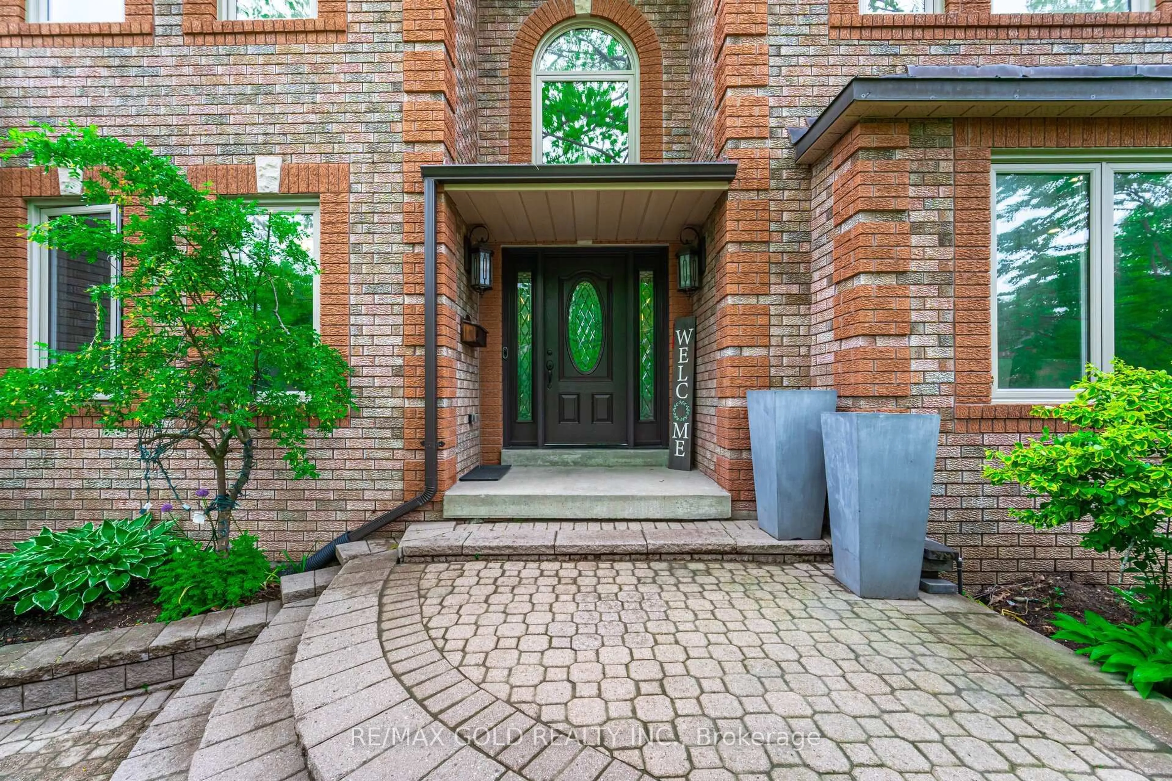 Unknown for 6 Alana Dr, Springwater Ontario L9X 0S2