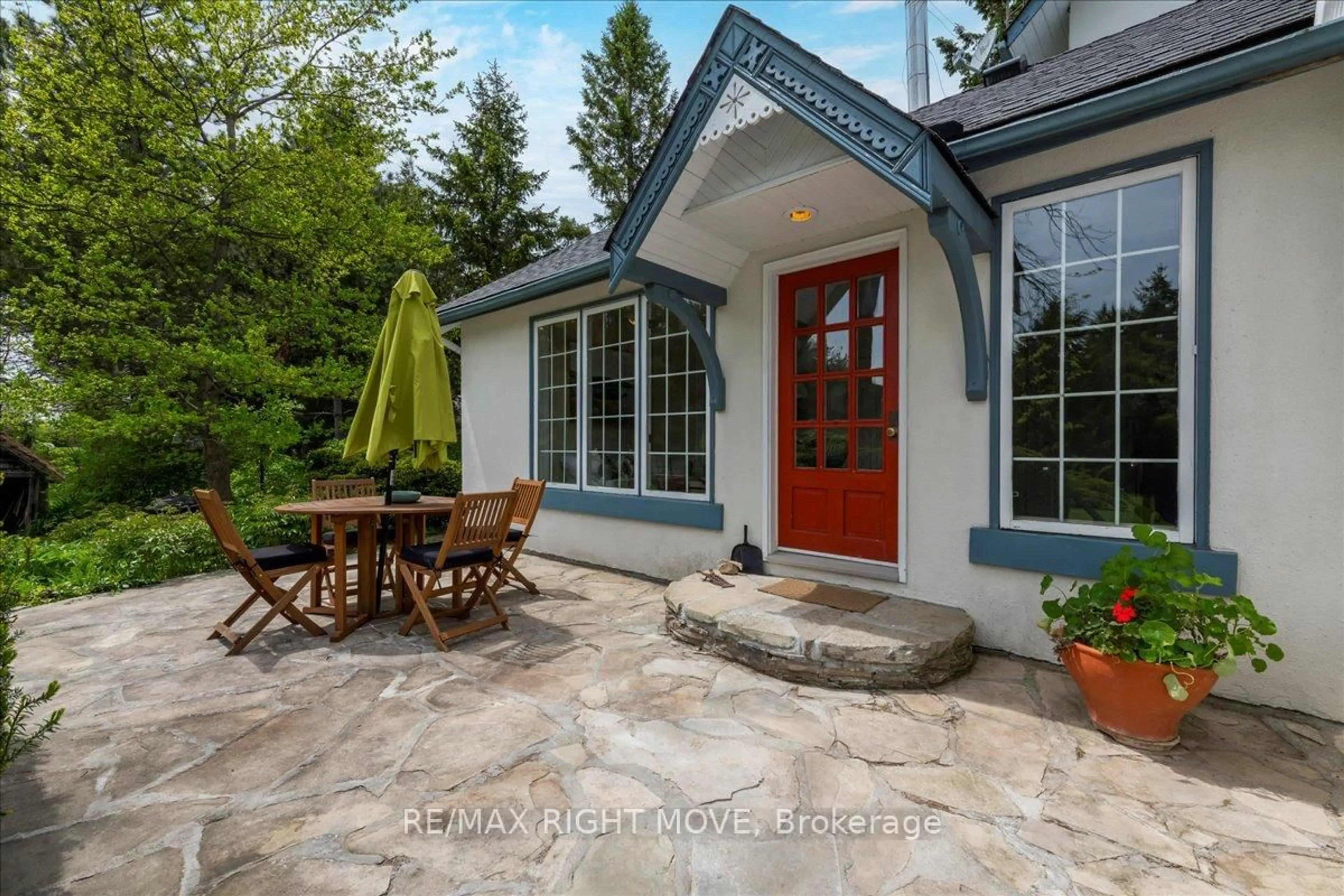 Patio, unknown for 3270 Line 10 N/A, Oro-Medonte Ontario L0L 1T0