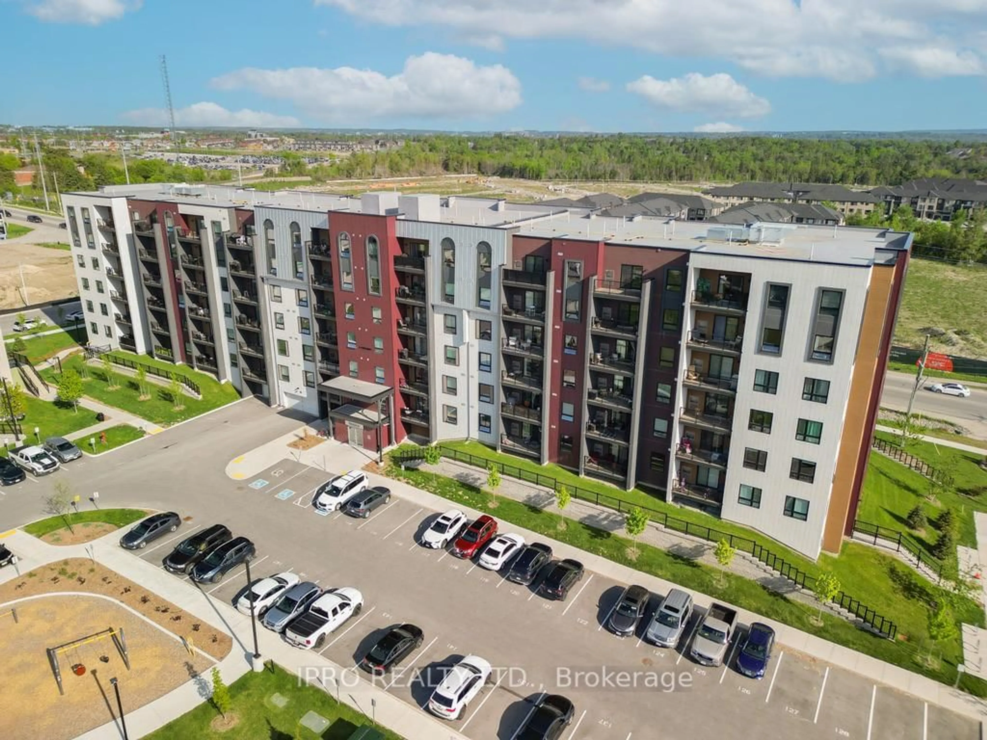 A pic from outside/outdoor area/front of a property/back of a property/a pic from drone, unknown for 4 SPICE Way #401, Barrie Ontario L9J 0M2