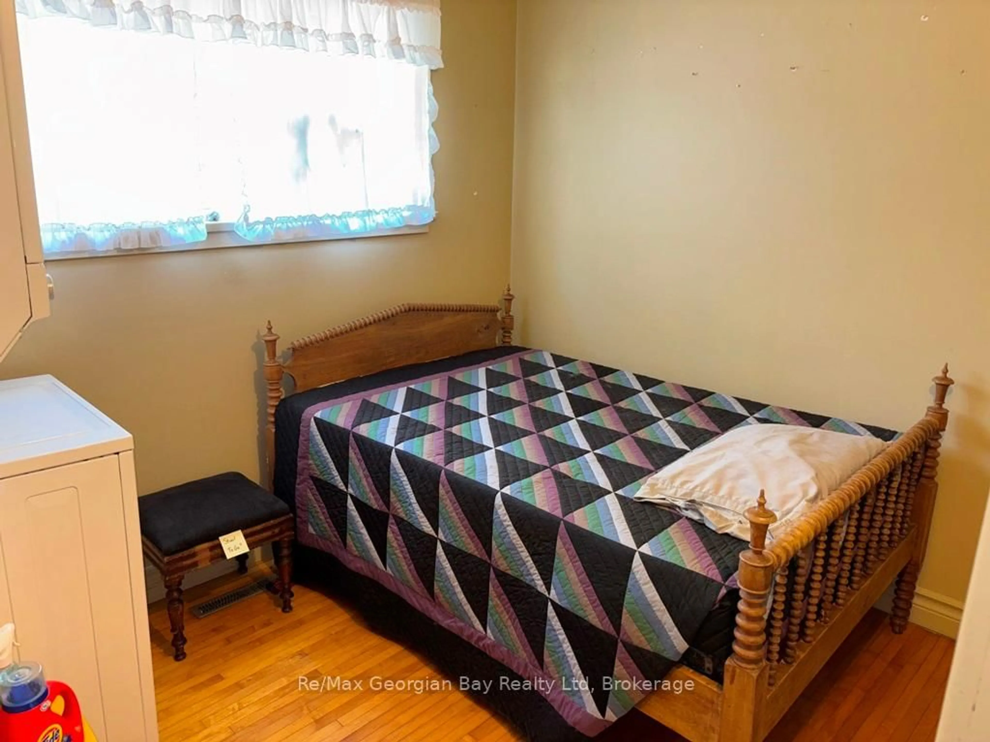 A pic of a room for 1 GRAY St, Severn Ontario L0K 1E0