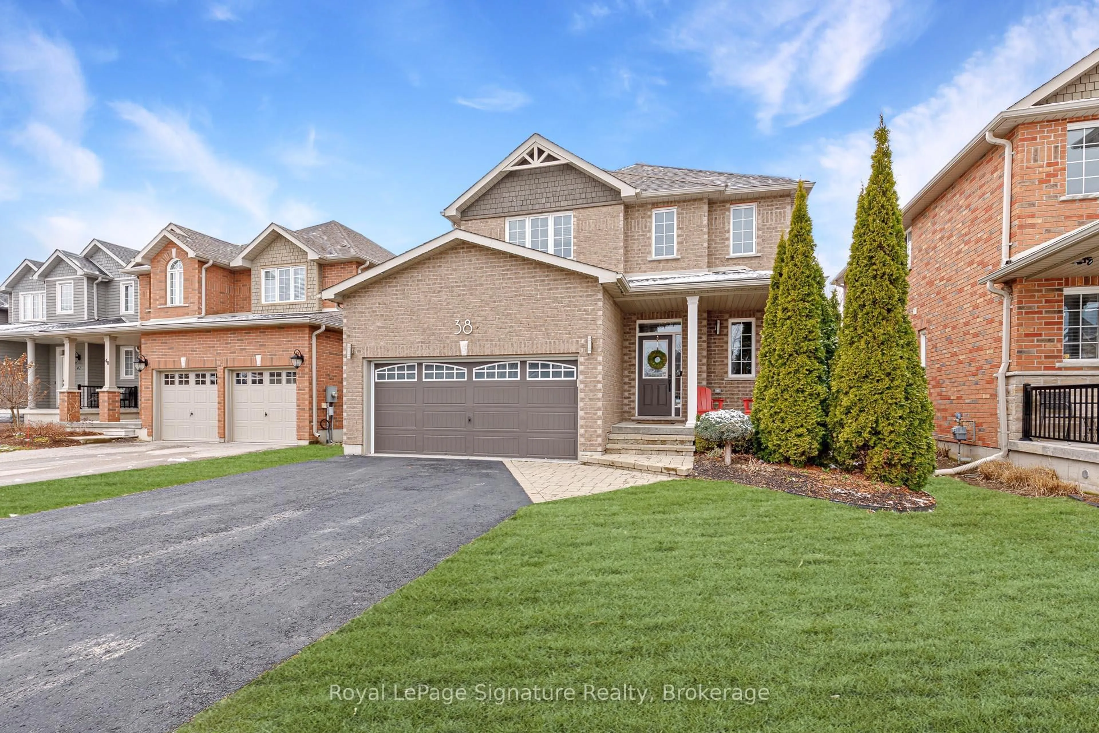 Home with brick exterior material, street for 38 Garbutt Cres, Collingwood Ontario L9Y 0H6