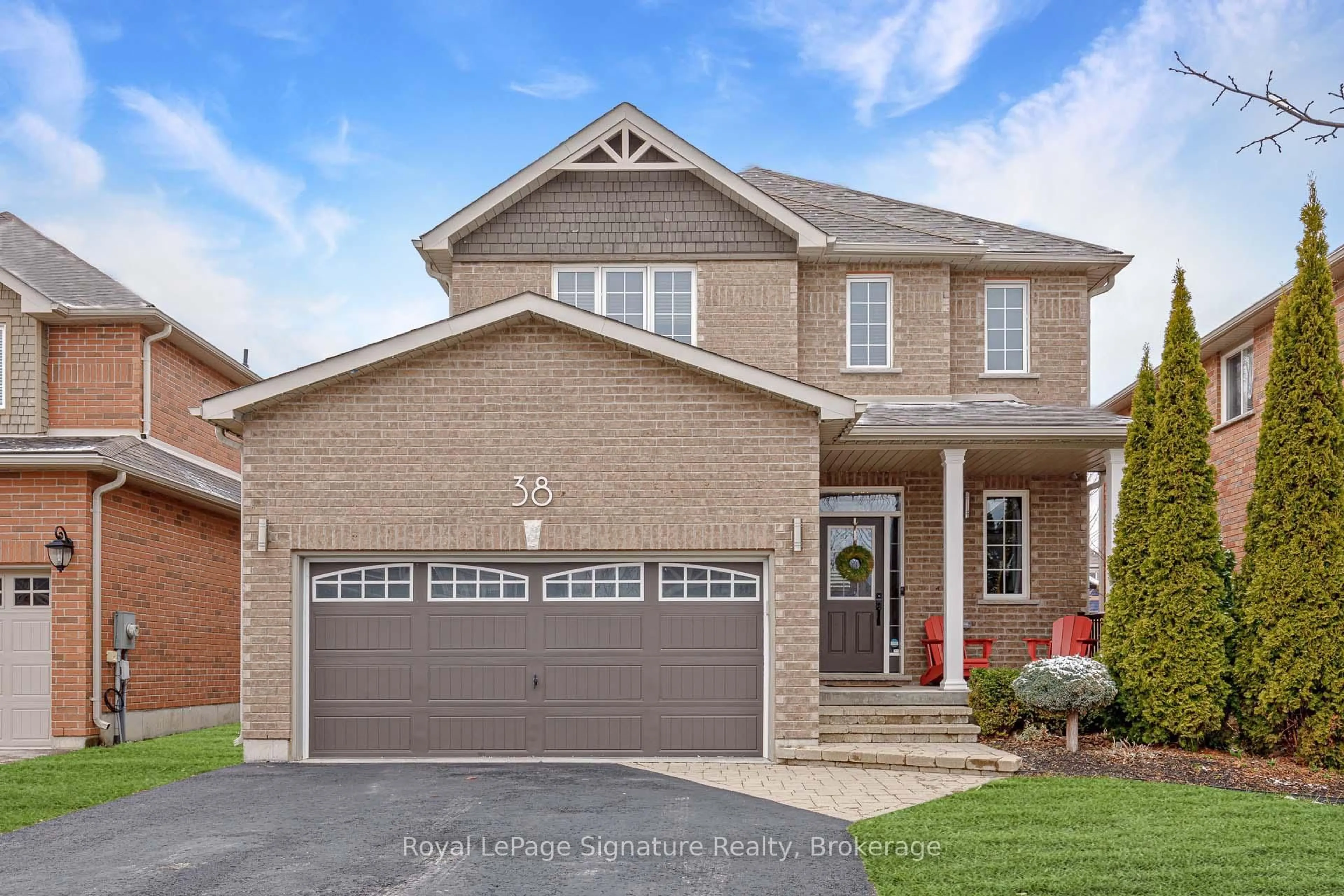 Home with brick exterior material, street for 38 Garbutt Cres, Collingwood Ontario L9Y 0H6