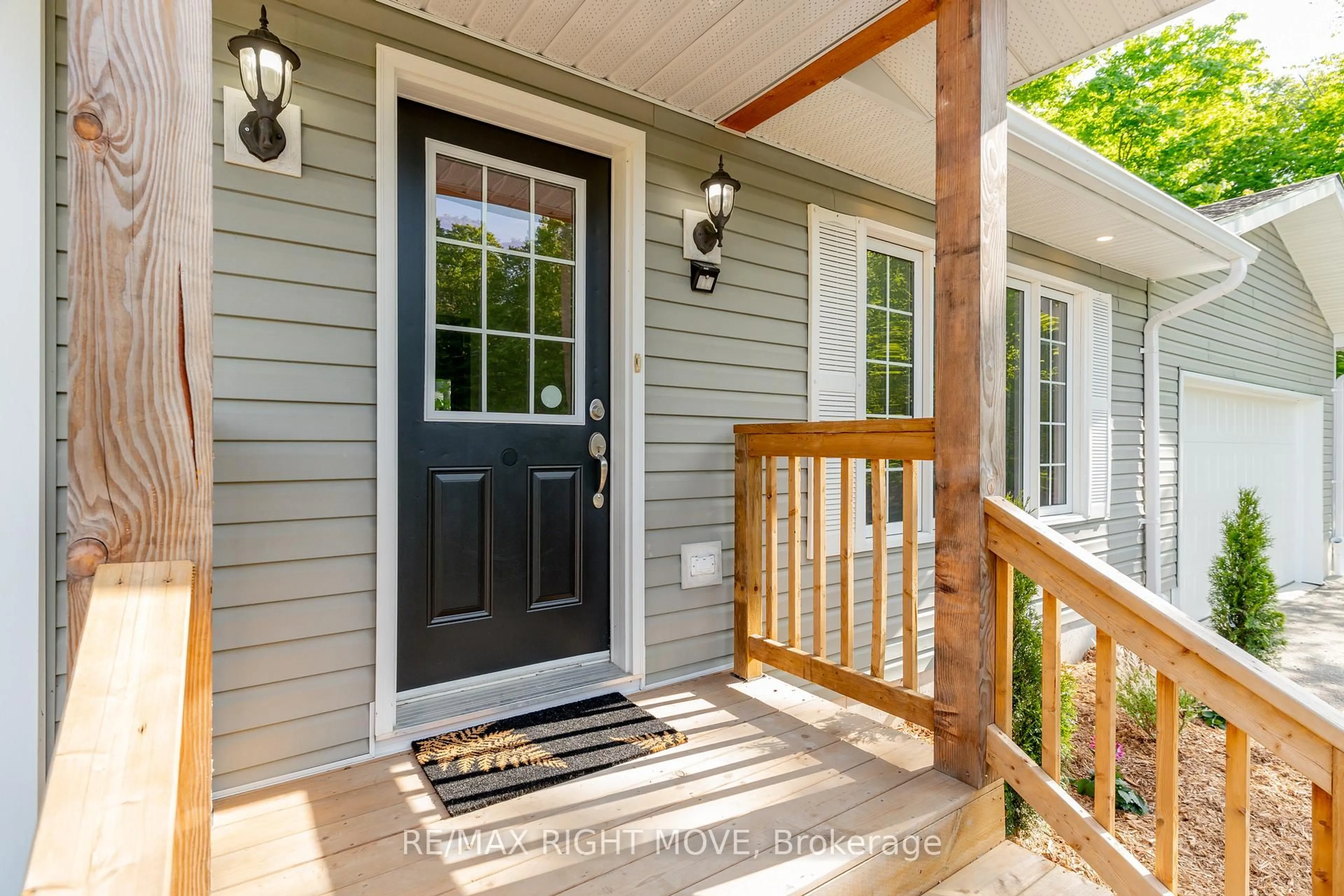 Home with vinyl exterior material, street for 1 ojibway Cres, Tiny Ontario L9M 0B2