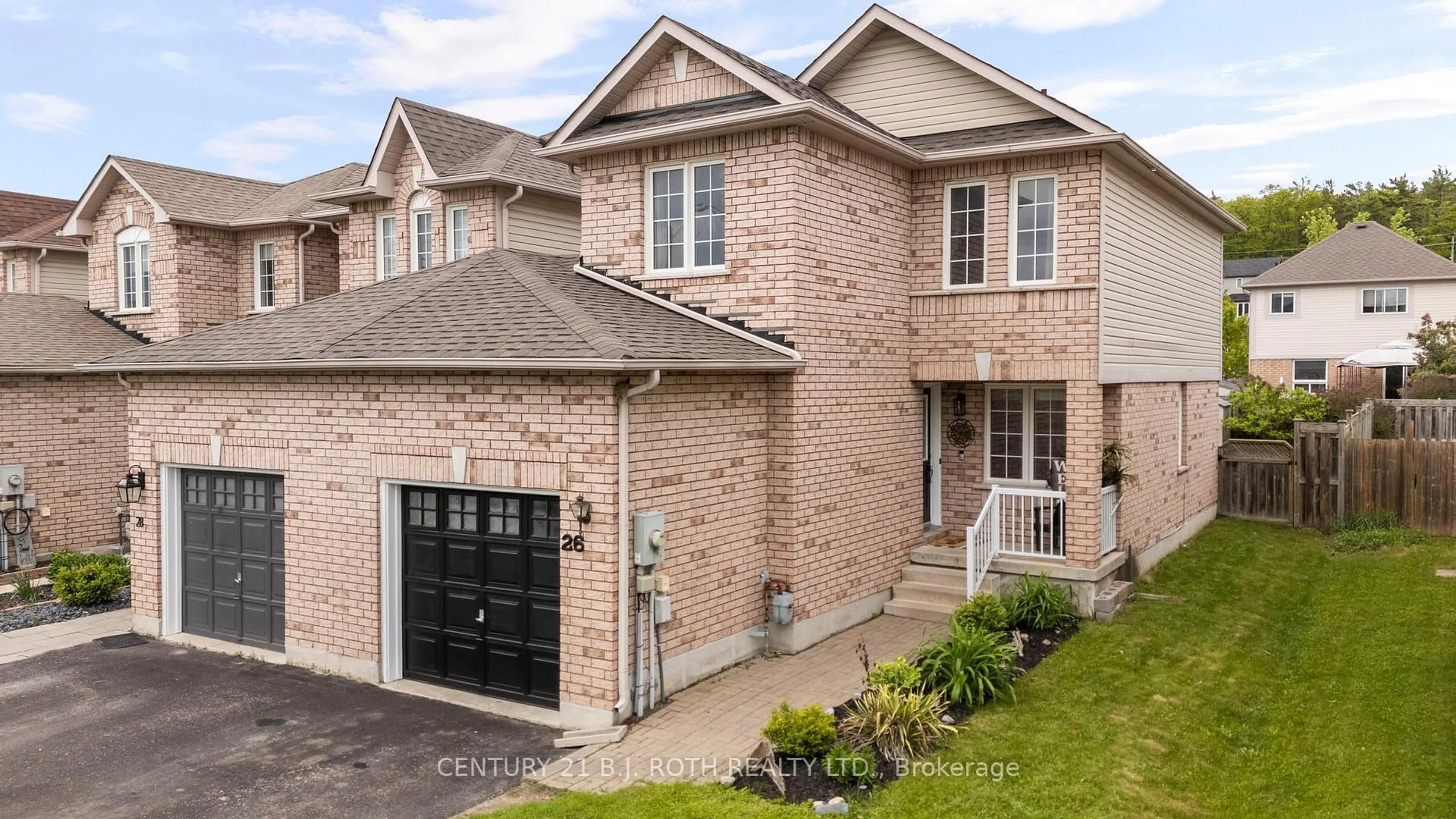 Home with brick exterior material, street for 26 Villers St, Barrie Ontario L4N 0X2