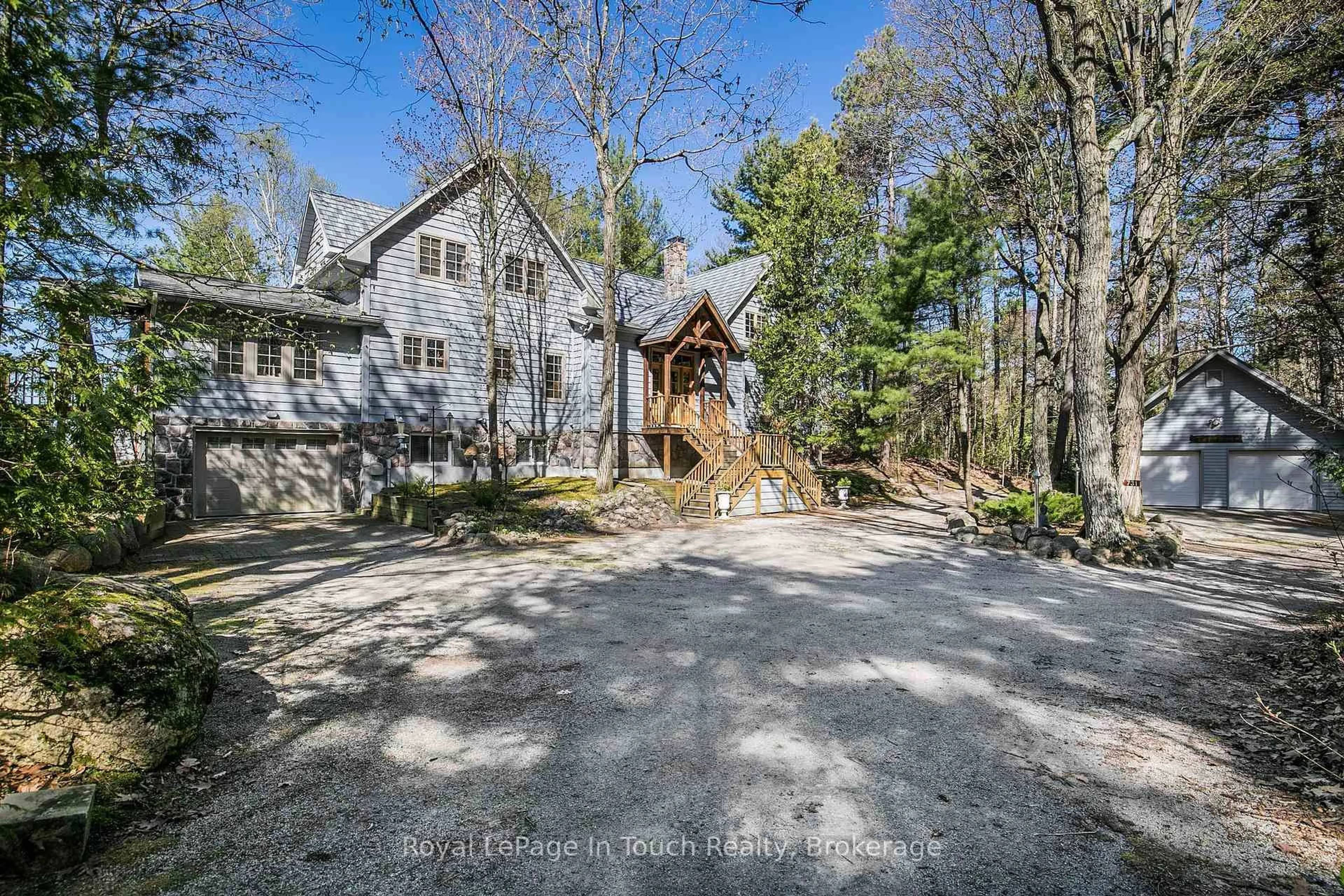 A pic from outside/outdoor area/front of a property/back of a property/a pic from drone, unknown for 731 Concession 15 Rd, Tiny Ontario L9M 0H7