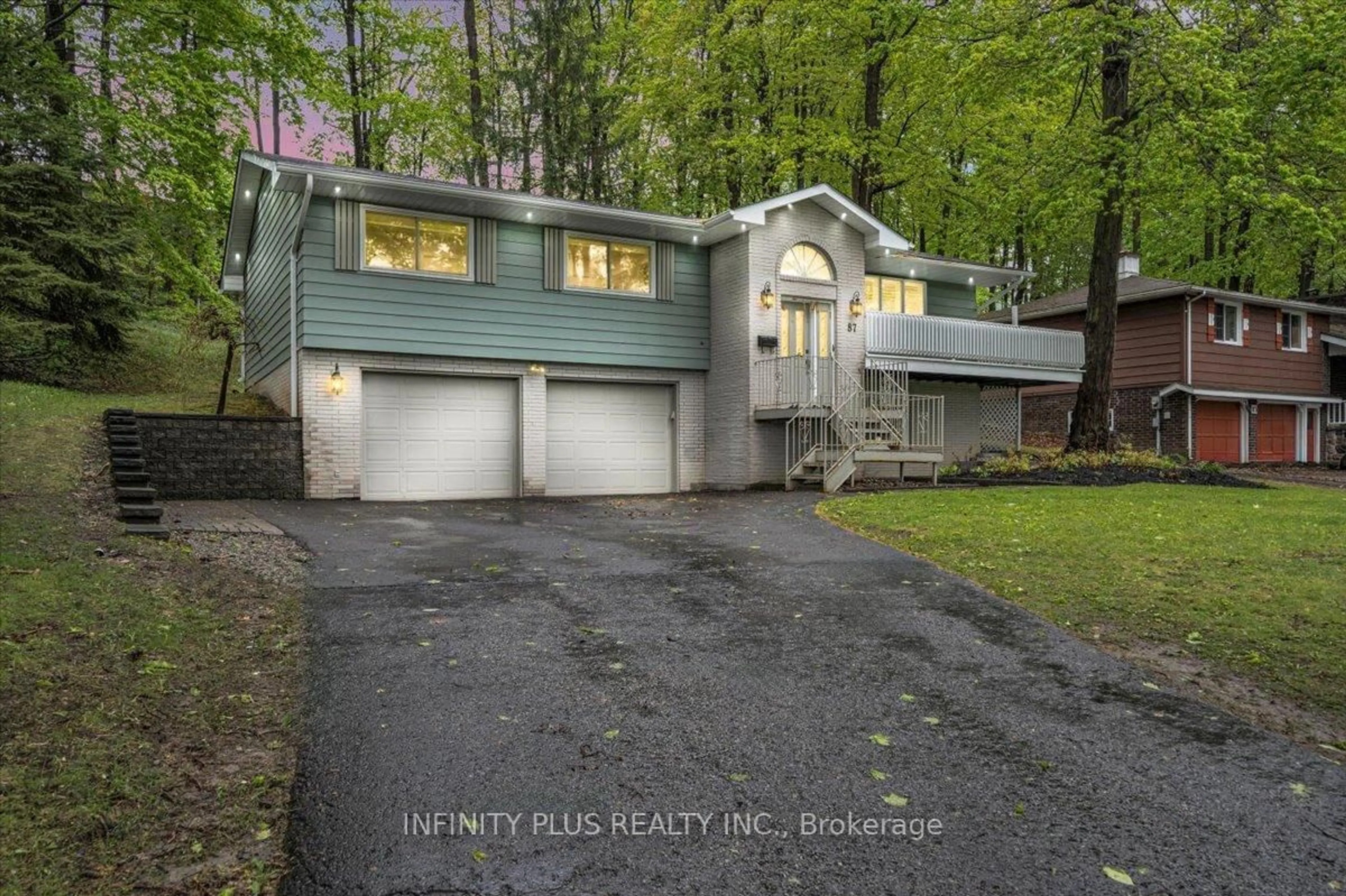 Home with vinyl exterior material, street for 87 Little Lake Dr, Barrie Ontario L4M 7B9