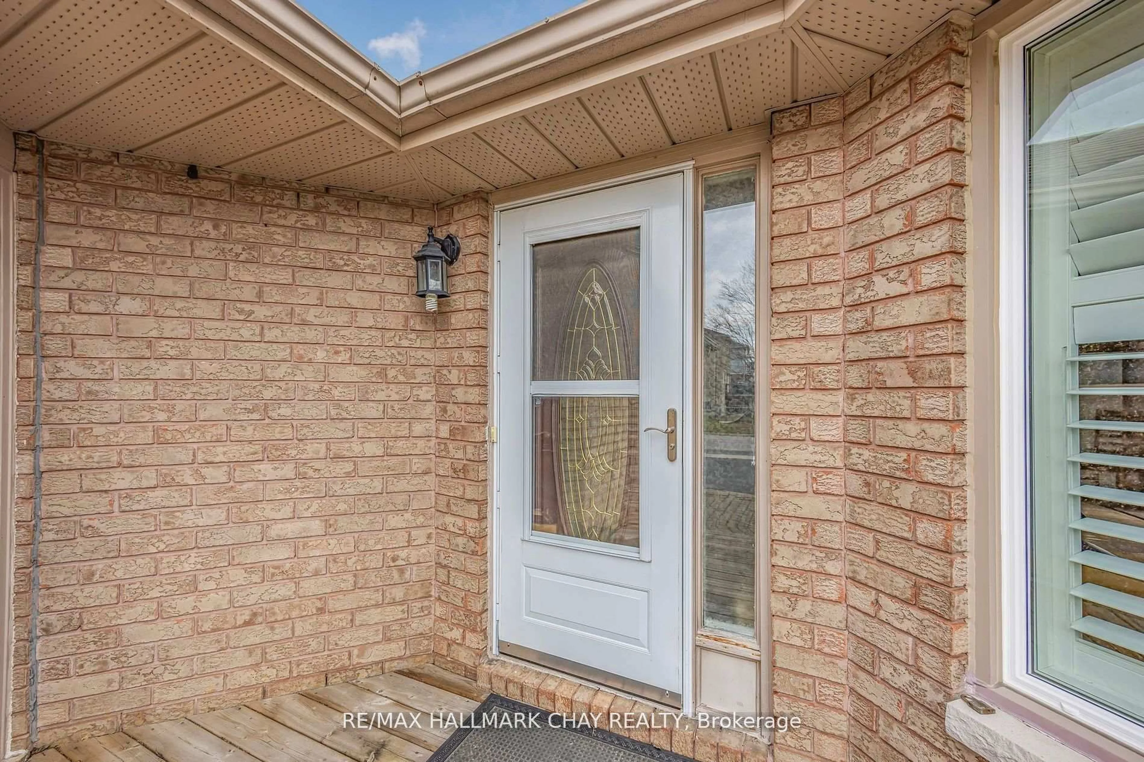 Unknown for 23 Grasett Cres, Barrie Ontario L4N 6Z8