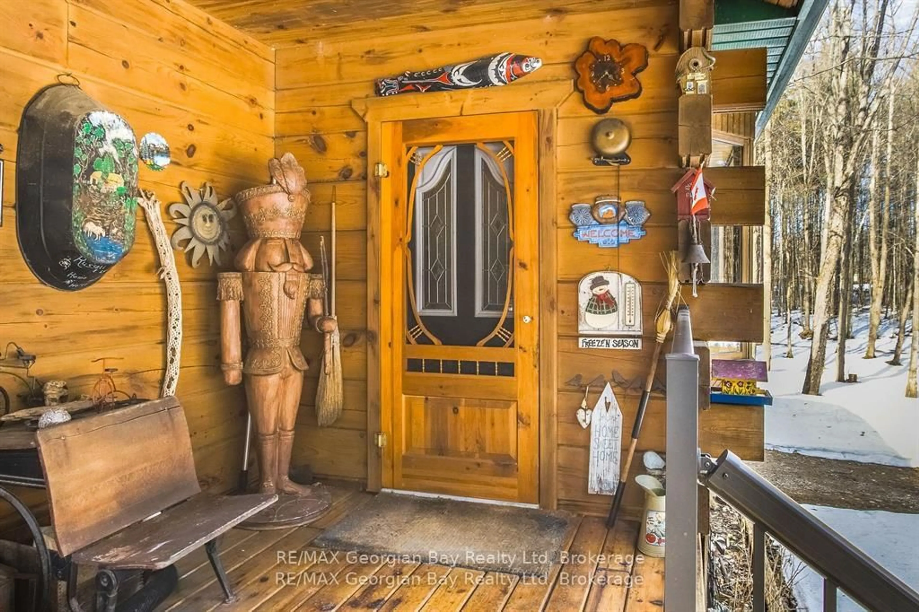 Indoor foyer for 280 Conc 6 West Rd, Tiny Ontario L0L 2J0
